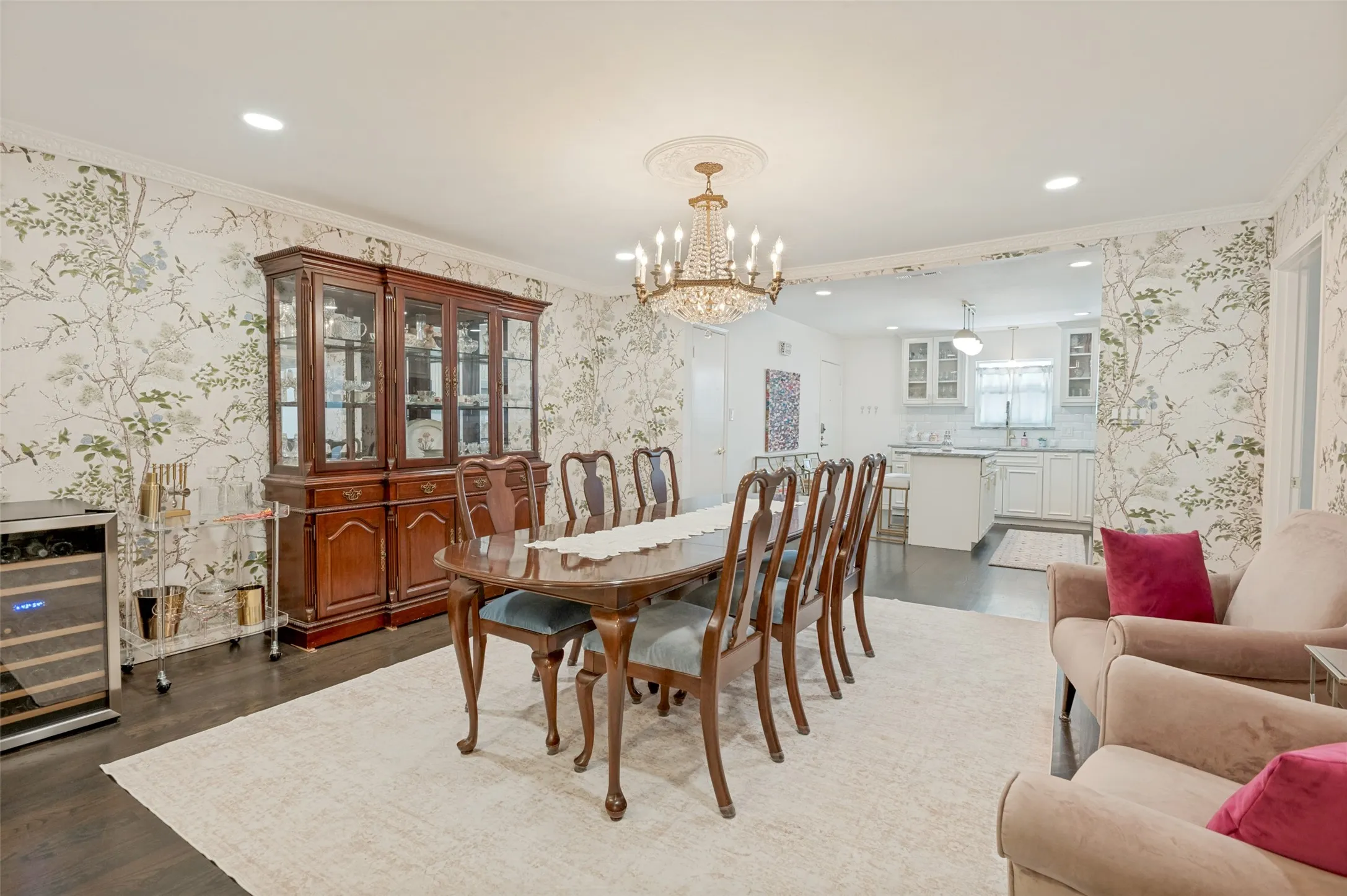 Condominium For Sale in Dallas County , 6234 Bandera Avenue D, Dallas, Texas 75225, 2 Bedroom, 3 Bathroom, Garage spaces, 1,594 Sqft, built in 1958, mls#21372882, Real Estate Agent in Dallas, Homes For Sale in Dallas county, Homes For Sale in Dallas, Realtor in Dallas Texas, Real Estate Brokerage Independent Realty Texas, Luminita Cordes Realtor