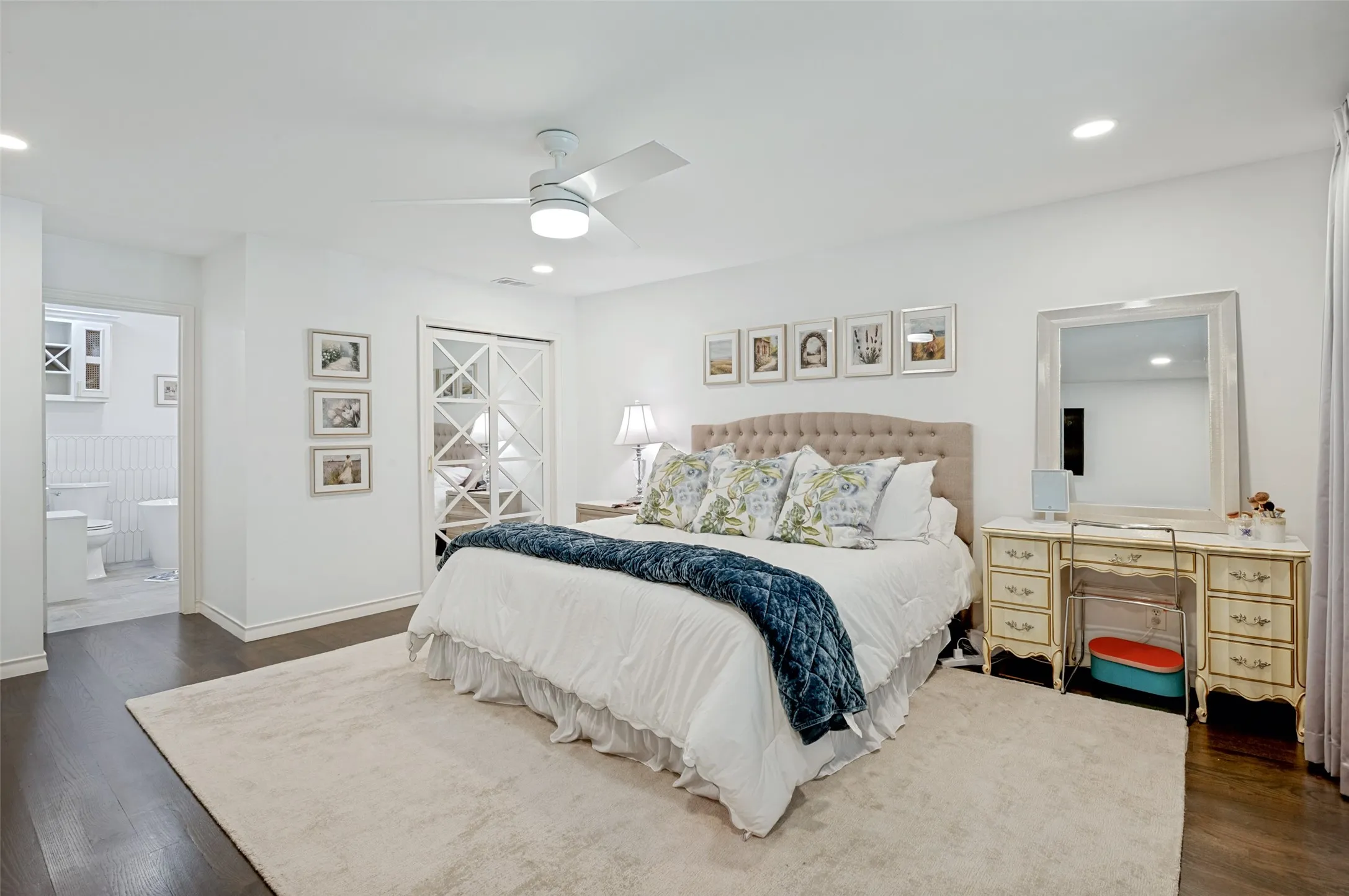 Condominium For Sale in Dallas County , 6234 Bandera Avenue D, Dallas, Texas 75225, 2 Bedroom, 3 Bathroom, Garage spaces, 1,594 Sqft, built in 1958, mls#21372882, Real Estate Agent in Dallas, Homes For Sale in Dallas county, Homes For Sale in Dallas, Realtor in Dallas Texas, Real Estate Brokerage Independent Realty Texas, Luminita Cordes Realtor