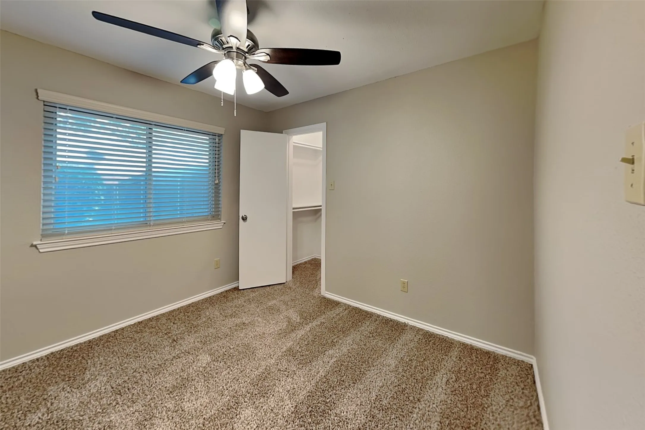 Single Family Residence For Rent in Denton County , 2613 Forestview Drive, Corinth, Texas 76210, 3 Bedroom, 2 Bathroom, 2 Garage spaces, 1,515 Sqft, built in 1986, mls#21372939, Real Estate Agent in Corinth, Homes For Rent in Denton county, Homes For Rent in Corinth, Realtor in Corinth Texas, Real Estate Brokerage Independent Realty Texas, Luminita Cordes Realtor