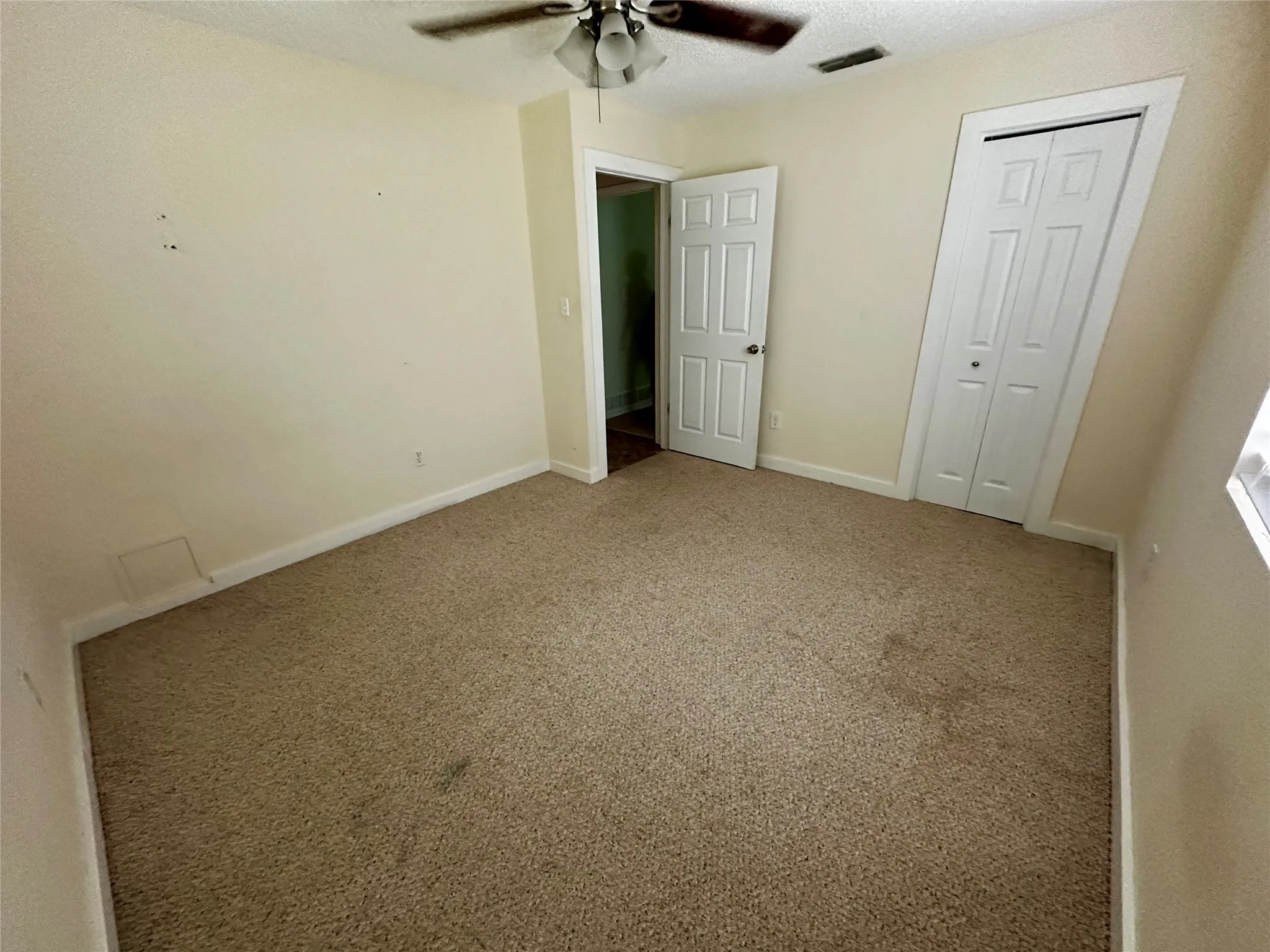 Single Family Residence For Sale in Baylor County , 1209 Park Street N, Seymour, Texas 76380, 3 Bedroom, 2 Bathroom, 2 Garage spaces, 1,558 Sqft, built in 1981, mls#21372931, Real Estate Agent in Seymour, Homes For Sale in Baylor county, Homes For Sale in Seymour, Realtor in Seymour Texas, Real Estate Brokerage Independent Realty Texas, Luminita Cordes Realtor