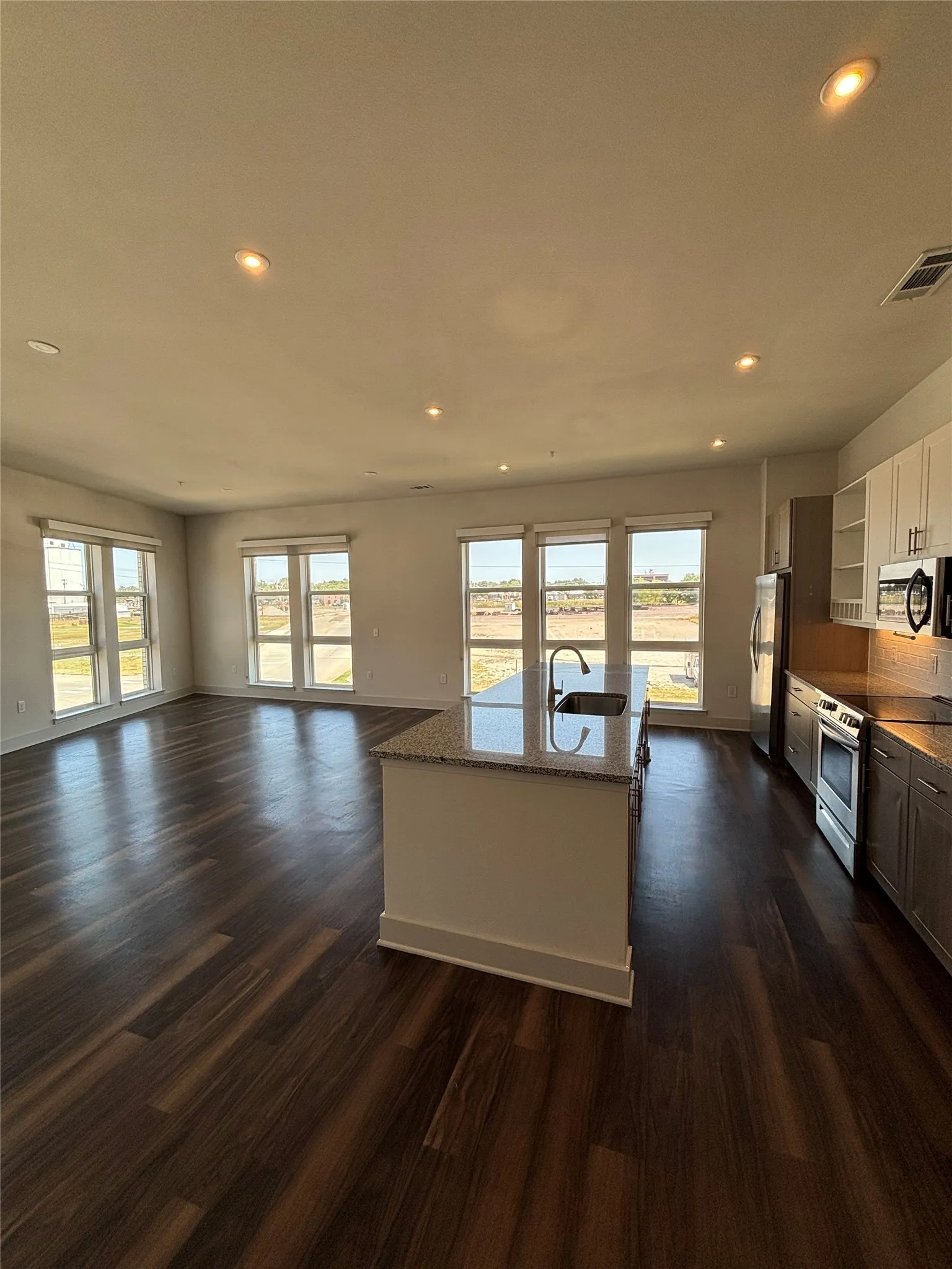 Apartment For Rent in Collin County , 6303 Frisco Square Boulevard 240, Frisco, Texas 75034, 2 Bedroom, 2 Bathroom, 2 Garage spaces, 1,472 Sqft, built in 2020, mls#21372944, Real Estate Agent in Frisco, Homes For Rent in Collin county, Homes For Rent in Frisco, Realtor in Frisco Texas, Real Estate Brokerage Independent Realty Texas, Luminita Cordes Realtor