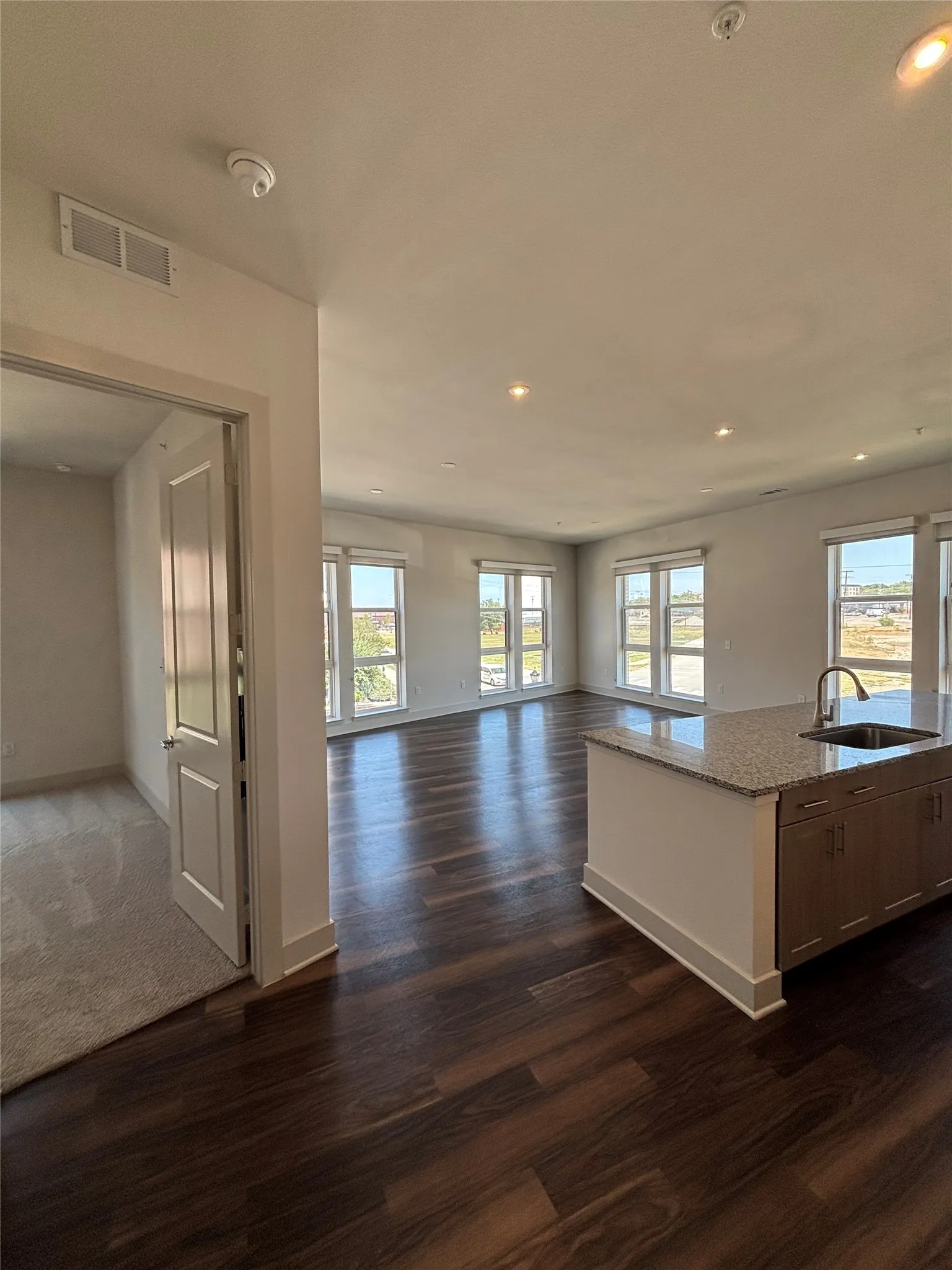 Apartment For Rent in Collin County , 6303 Frisco Square Boulevard 240, Frisco, Texas 75034, 2 Bedroom, 2 Bathroom, 2 Garage spaces, 1,472 Sqft, built in 2020, mls#21372944, Real Estate Agent in Frisco, Homes For Rent in Collin county, Homes For Rent in Frisco, Realtor in Frisco Texas, Real Estate Brokerage Independent Realty Texas, Luminita Cordes Realtor