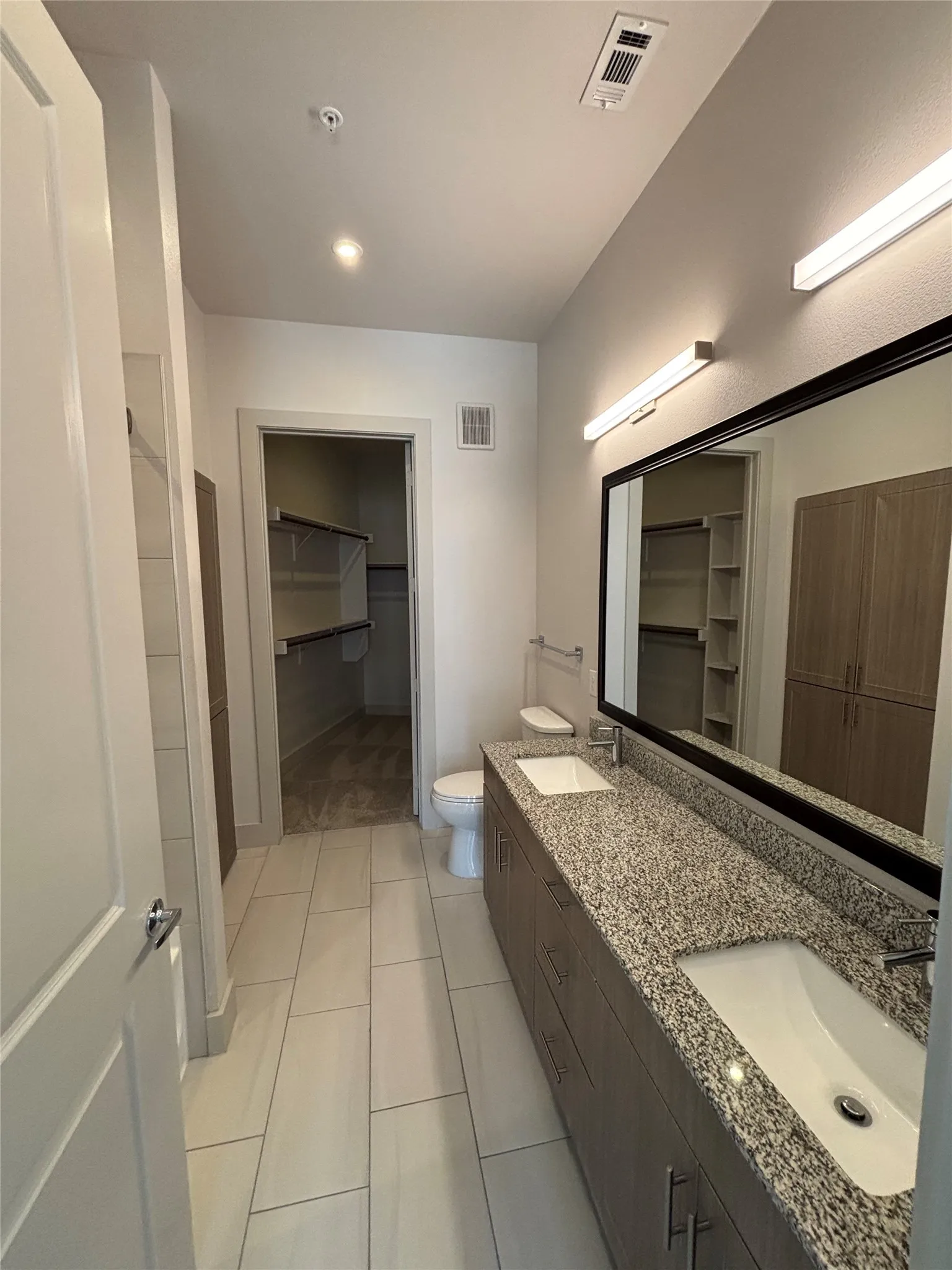 Apartment For Rent in Collin County , 6303 Frisco Square Boulevard 240, Frisco, Texas 75034, 2 Bedroom, 2 Bathroom, 2 Garage spaces, 1,472 Sqft, built in 2020, mls#21372944, Real Estate Agent in Frisco, Homes For Rent in Collin county, Homes For Rent in Frisco, Realtor in Frisco Texas, Real Estate Brokerage Independent Realty Texas, Luminita Cordes Realtor