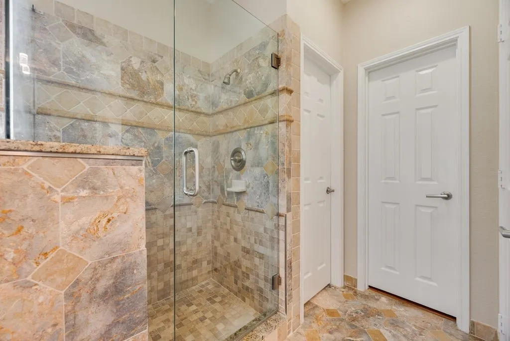 Single Family Residence For Sale in Collin County , 4341 Palmdale Drive, Plano, Texas 75024, 4 Bedroom, 3 Bathroom, 2 Garage spaces, 2,583 Sqft, built in 1996, mls#21372945, Real Estate Agent in Plano, Homes For Sale in Collin county, Homes For Sale in Plano, Realtor in Plano Texas, Real Estate Brokerage Independent Realty Texas, Luminita Cordes Realtor
