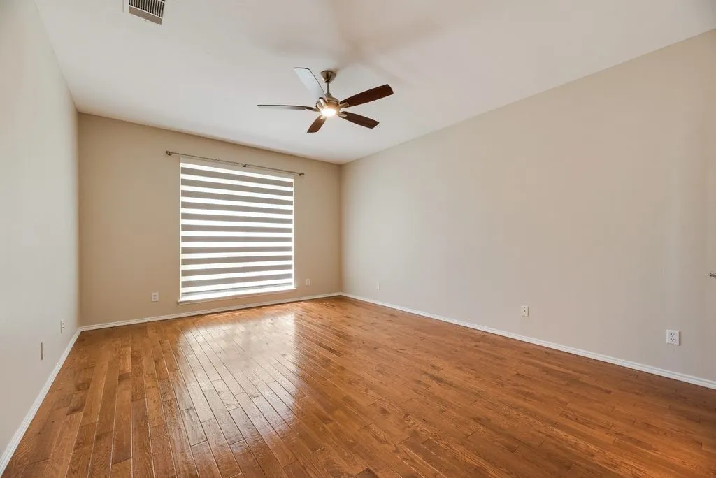 Single Family Residence For Sale in Collin County , 4341 Palmdale Drive, Plano, Texas 75024, 4 Bedroom, 3 Bathroom, 2 Garage spaces, 2,583 Sqft, built in 1996, mls#21372945, Real Estate Agent in Plano, Homes For Sale in Collin county, Homes For Sale in Plano, Realtor in Plano Texas, Real Estate Brokerage Independent Realty Texas, Luminita Cordes Realtor