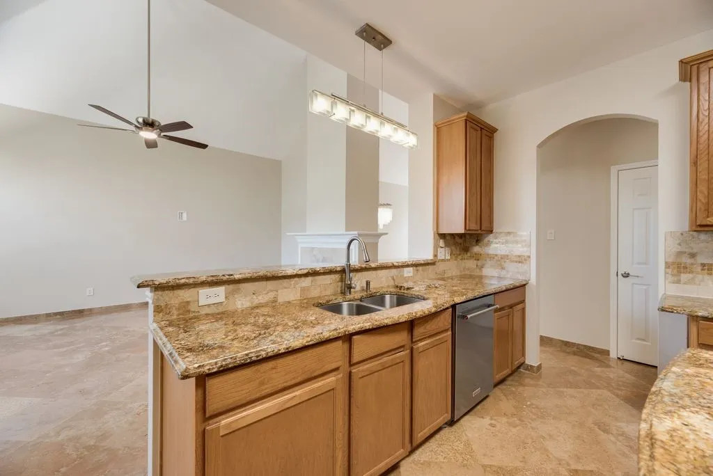 Single Family Residence For Sale in Collin County , 4341 Palmdale Drive, Plano, Texas 75024, 4 Bedroom, 3 Bathroom, 2 Garage spaces, 2,583 Sqft, built in 1996, mls#21372945, Real Estate Agent in Plano, Homes For Sale in Collin county, Homes For Sale in Plano, Realtor in Plano Texas, Real Estate Brokerage Independent Realty Texas, Luminita Cordes Realtor