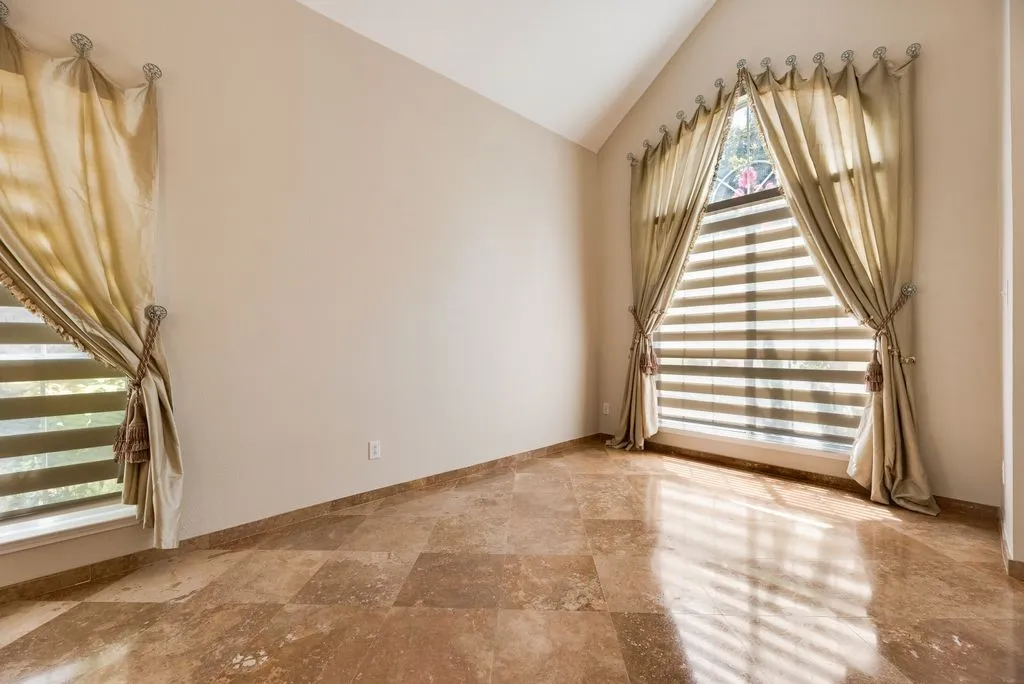 Single Family Residence For Sale in Collin County , 4341 Palmdale Drive, Plano, Texas 75024, 4 Bedroom, 3 Bathroom, 2 Garage spaces, 2,583 Sqft, built in 1996, mls#21372945, Real Estate Agent in Plano, Homes For Sale in Collin county, Homes For Sale in Plano, Realtor in Plano Texas, Real Estate Brokerage Independent Realty Texas, Luminita Cordes Realtor