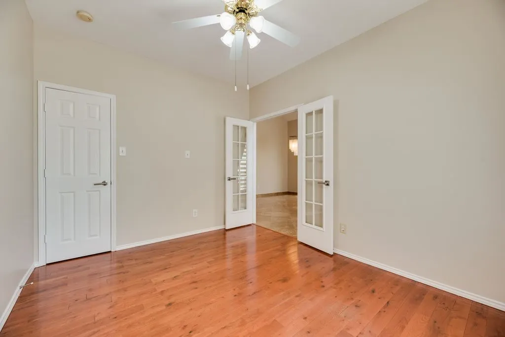 Single Family Residence For Sale in Collin County , 4341 Palmdale Drive, Plano, Texas 75024, 4 Bedroom, 3 Bathroom, 2 Garage spaces, 2,583 Sqft, built in 1996, mls#21372945, Real Estate Agent in Plano, Homes For Sale in Collin county, Homes For Sale in Plano, Realtor in Plano Texas, Real Estate Brokerage Independent Realty Texas, Luminita Cordes Realtor