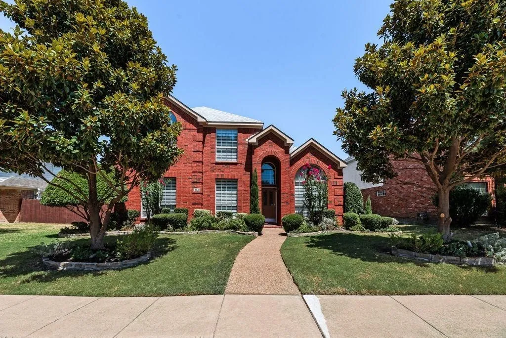 Single Family Residence For Sale in Collin County , 4341 Palmdale Drive, Plano, Texas 75024, 4 Bedroom, 3 Bathroom, 2 Garage spaces, 2,583 Sqft, built in 1996, mls#21372945, Real Estate Agent in Plano, Homes For Sale in Collin county, Homes For Sale in Plano, Realtor in Plano Texas, Real Estate Brokerage Independent Realty Texas, Luminita Cordes Realtor