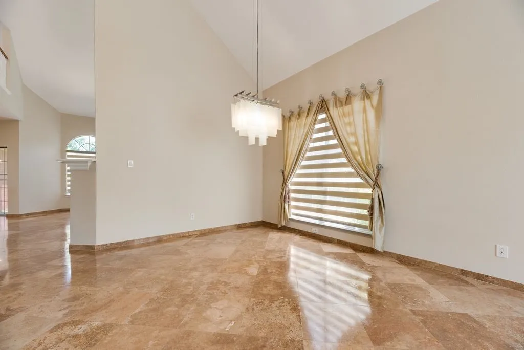 Single Family Residence For Sale in Collin County , 4341 Palmdale Drive, Plano, Texas 75024, 4 Bedroom, 3 Bathroom, 2 Garage spaces, 2,583 Sqft, built in 1996, mls#21372945, Real Estate Agent in Plano, Homes For Sale in Collin county, Homes For Sale in Plano, Realtor in Plano Texas, Real Estate Brokerage Independent Realty Texas, Luminita Cordes Realtor