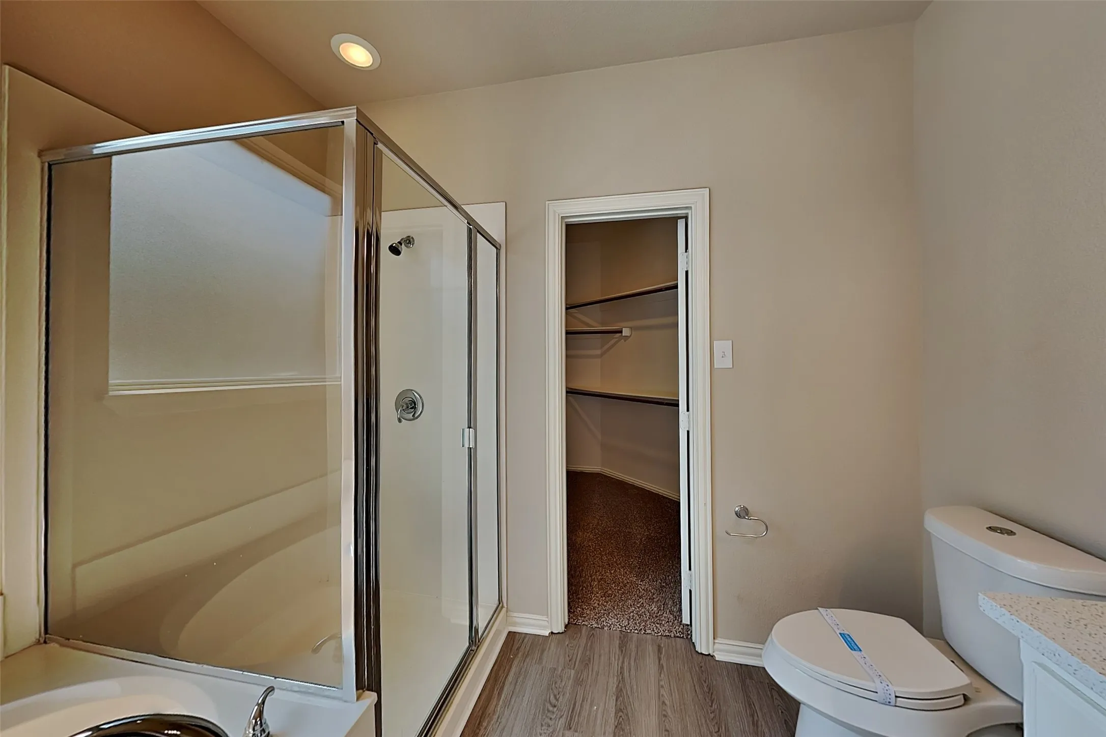 Single Family Residence For Rent in Tarrant County , 11800 Porcupine Drive, Fort Worth, Texas 76244, 4 Bedroom, 3 Bathroom, 2 Garage spaces, 2,320 Sqft, built in 2004, mls#21372946, Real Estate Agent in Fort Worth, Homes For Rent in Tarrant county, Homes For Rent in Fort Worth, Realtor in Fort Worth Texas, Real Estate Brokerage Independent Realty Texas, Luminita Cordes Realtor