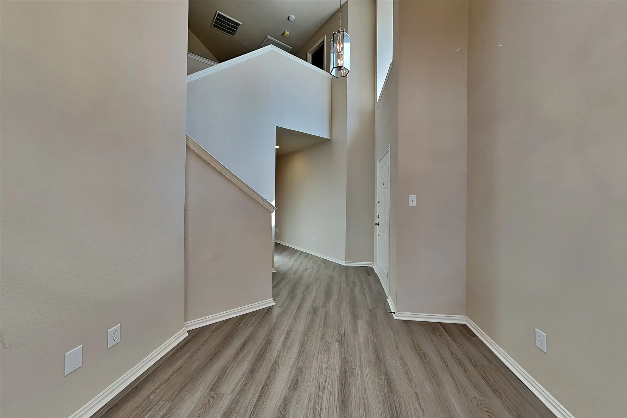 Single Family Residence For Rent in Tarrant County , 11800 Porcupine Drive, Fort Worth, Texas 76244, 4 Bedroom, 3 Bathroom, 2 Garage spaces, 2,320 Sqft, built in 2004, mls#21372946, Real Estate Agent in Fort Worth, Homes For Rent in Tarrant county, Homes For Rent in Fort Worth, Realtor in Fort Worth Texas, Real Estate Brokerage Independent Realty Texas, Luminita Cordes Realtor