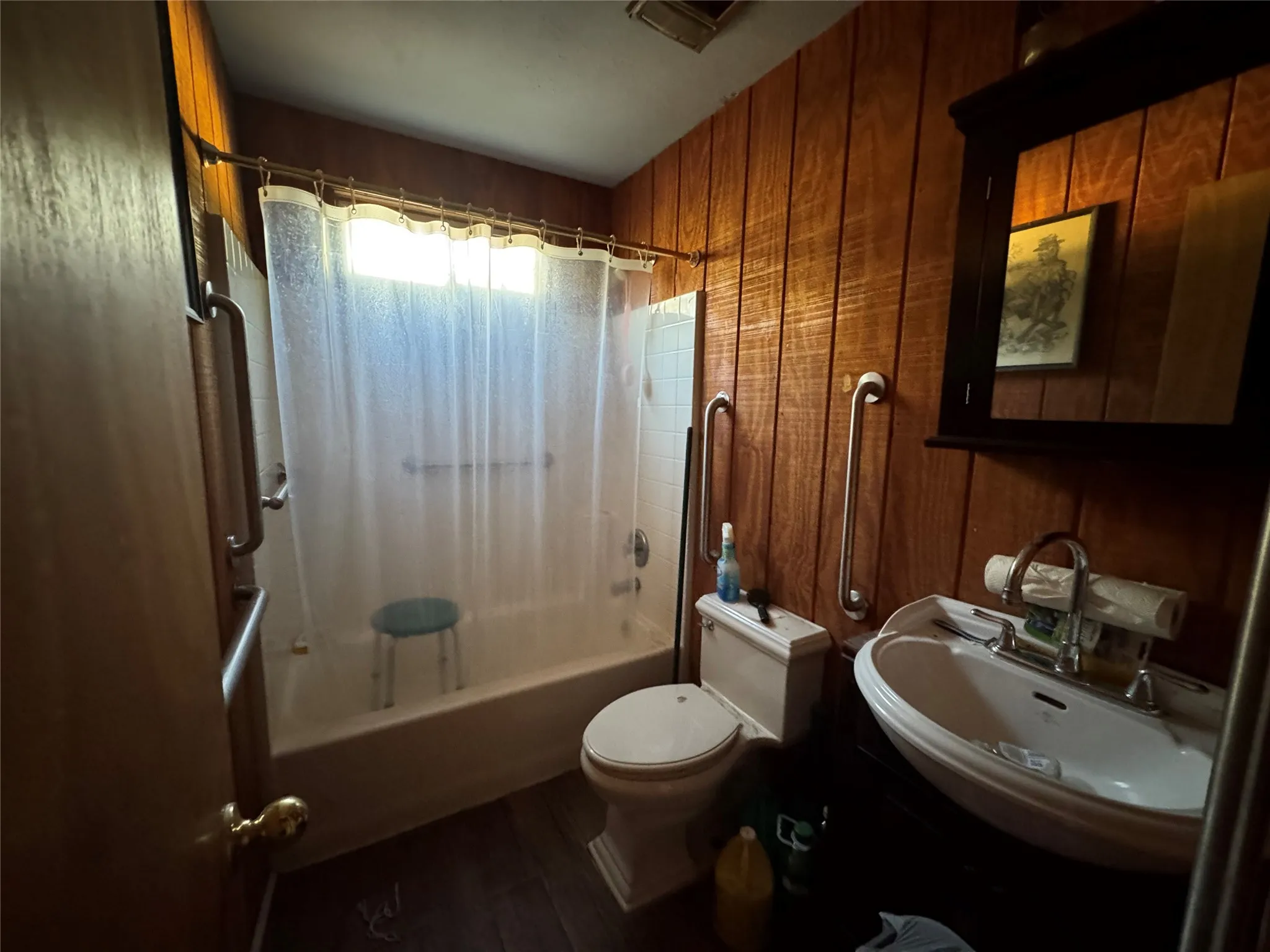 Single Family Residence For Sale in Tarrant County , 3203 Runnels Street, Fort Worth, Texas 76106, 2 Bedroom, 1 Bathroom, Garage spaces, 792 Sqft, built in 1946, mls#21372936, Real Estate Agent in Fort Worth, Homes For Sale in Tarrant county, Homes For Sale in Fort Worth, Realtor in Fort Worth Texas, Real Estate Brokerage Independent Realty Texas, Luminita Cordes Realtor