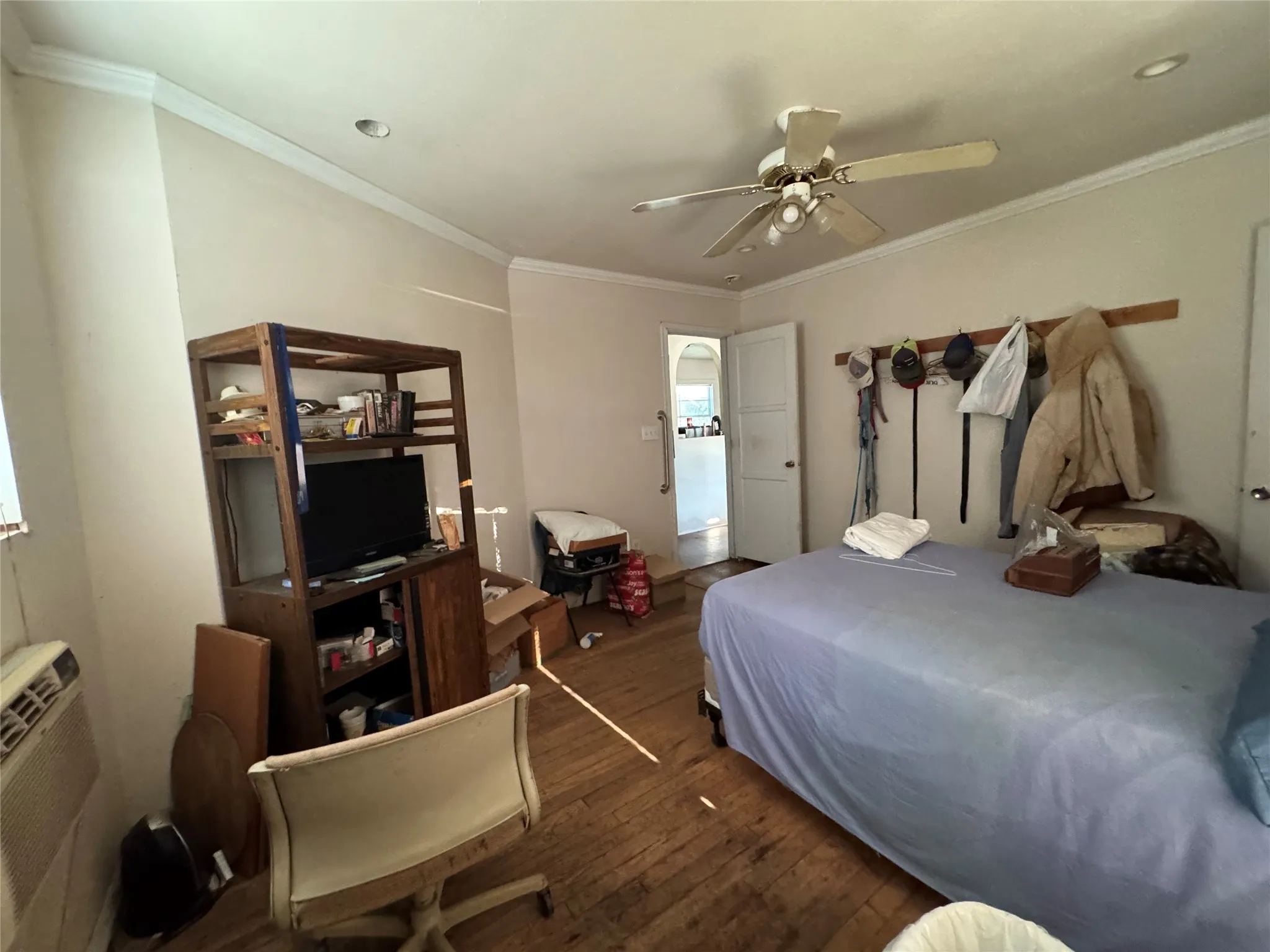 Single Family Residence For Sale in Tarrant County , 3203 Runnels Street, Fort Worth, Texas 76106, 2 Bedroom, 1 Bathroom, Garage spaces, 792 Sqft, built in 1946, mls#21372936, Real Estate Agent in Fort Worth, Homes For Sale in Tarrant county, Homes For Sale in Fort Worth, Realtor in Fort Worth Texas, Real Estate Brokerage Independent Realty Texas, Luminita Cordes Realtor