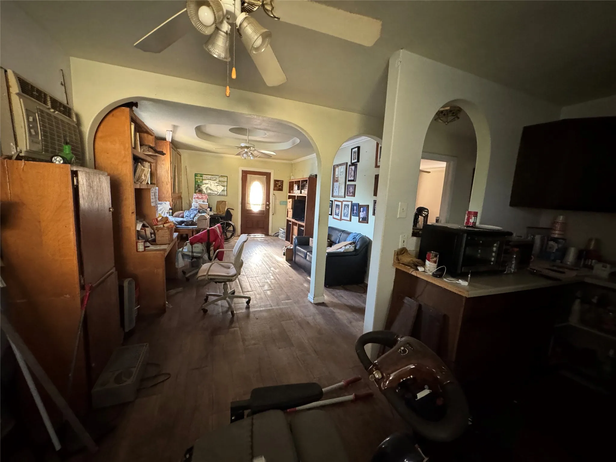 Single Family Residence For Sale in Tarrant County , 3203 Runnels Street, Fort Worth, Texas 76106, 2 Bedroom, 1 Bathroom, Garage spaces, 792 Sqft, built in 1946, mls#21372936, Real Estate Agent in Fort Worth, Homes For Sale in Tarrant county, Homes For Sale in Fort Worth, Realtor in Fort Worth Texas, Real Estate Brokerage Independent Realty Texas, Luminita Cordes Realtor