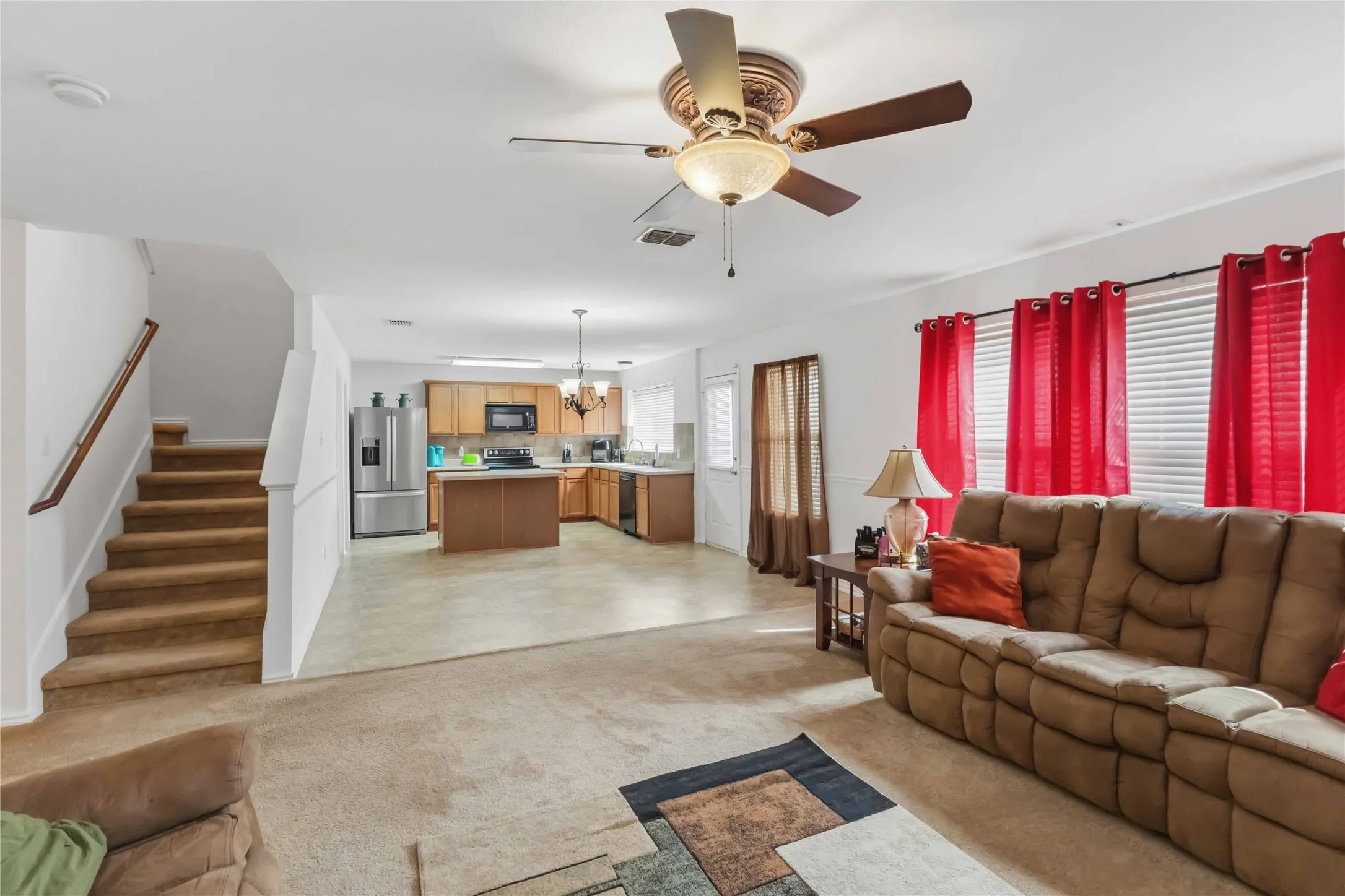 Farm For Sale in Kaufman County , 1003 Ingram Drive, Forney, Texas 75126, 4 Bedroom, 3 Bathroom, 2 Garage spaces, 2,760 Sqft, built in 2005, mls#21372424, Real Estate Agent in Forney, Homes For Sale in Kaufman county, Homes For Sale in Forney, Realtor in Forney Texas, Real Estate Brokerage Independent Realty Texas, Luminita Cordes Realtor
