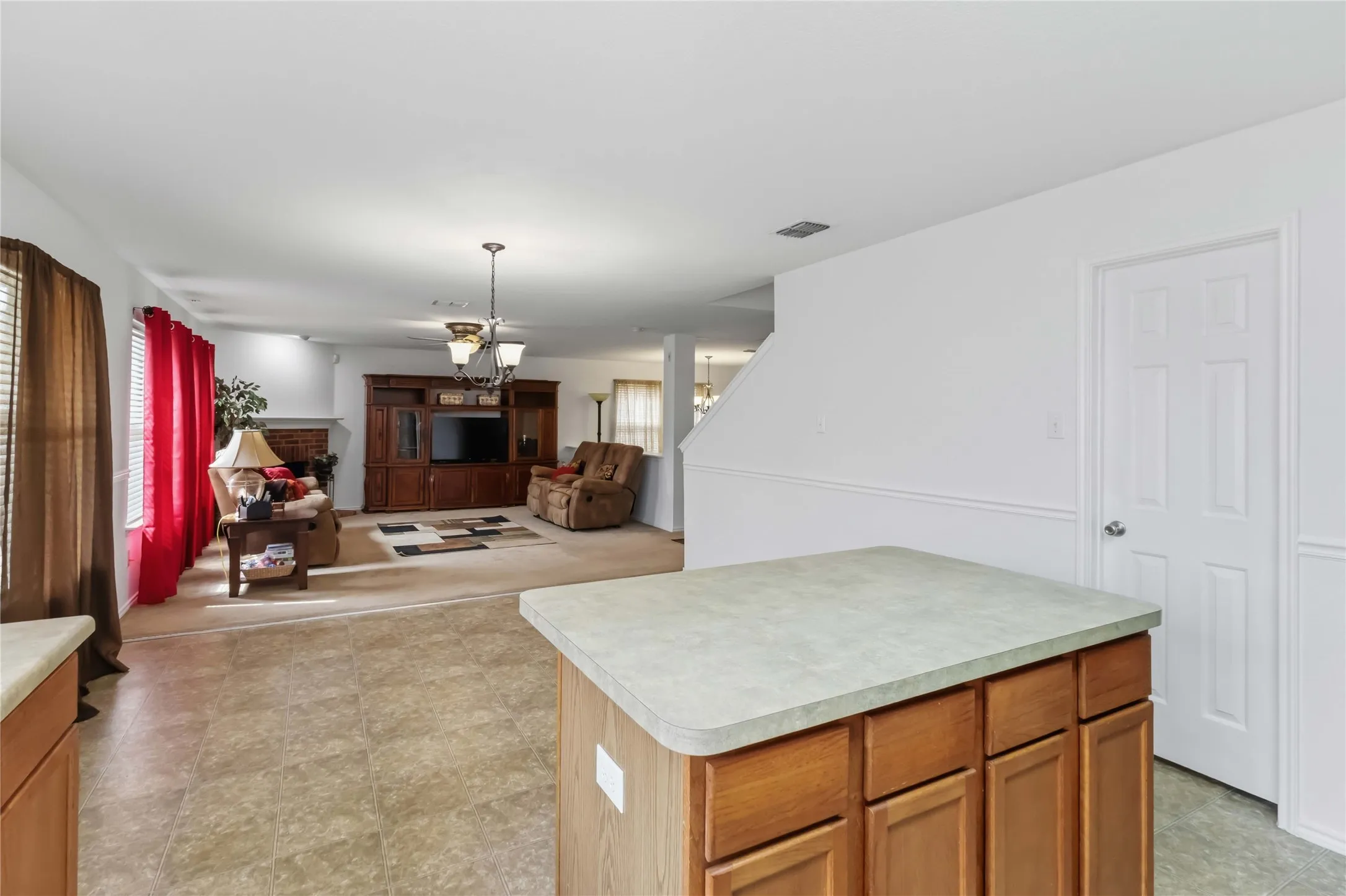 Farm For Sale in Kaufman County , 1003 Ingram Drive, Forney, Texas 75126, 4 Bedroom, 3 Bathroom, 2 Garage spaces, 2,760 Sqft, built in 2005, mls#21372424, Real Estate Agent in Forney, Homes For Sale in Kaufman county, Homes For Sale in Forney, Realtor in Forney Texas, Real Estate Brokerage Independent Realty Texas, Luminita Cordes Realtor