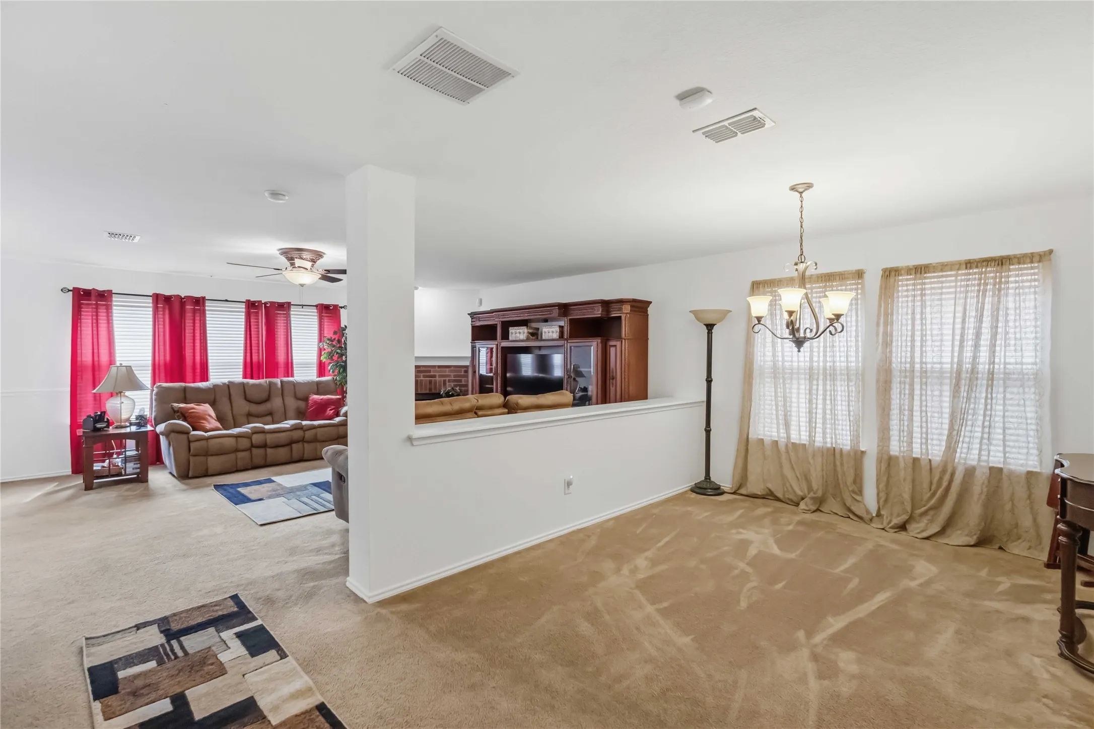Farm For Sale in Kaufman County , 1003 Ingram Drive, Forney, Texas 75126, 4 Bedroom, 3 Bathroom, 2 Garage spaces, 2,760 Sqft, built in 2005, mls#21372424, Real Estate Agent in Forney, Homes For Sale in Kaufman county, Homes For Sale in Forney, Realtor in Forney Texas, Real Estate Brokerage Independent Realty Texas, Luminita Cordes Realtor