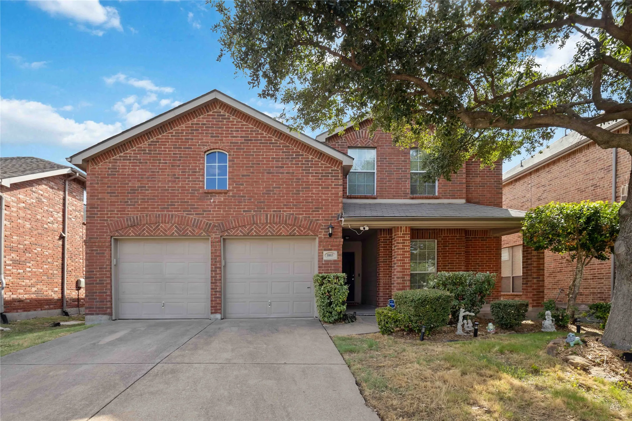 Farm For Sale in Kaufman County , 1003 Ingram Drive, Forney, Texas 75126, 4 Bedroom, 3 Bathroom, 2 Garage spaces, 2,760 Sqft, built in 2005, mls#21372424, Real Estate Agent in Forney, Homes For Sale in Kaufman county, Homes For Sale in Forney, Realtor in Forney Texas, Real Estate Brokerage Independent Realty Texas, Luminita Cordes Realtor