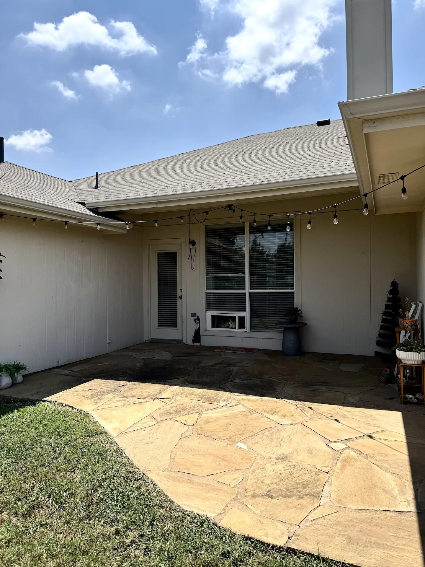 Single Family Residence For Rent in Collin County , 5512 Vineyard Lane, Mc Kinney, Texas 75070, 3 Bedroom, 2 Bathroom, 2 Garage spaces, 1,763 Sqft, built in 2001, mls#21372922, Real Estate Agent in Mc Kinney, Homes For Rent in Collin county, Homes For Rent in Mc Kinney, Realtor in Mc Kinney Texas, Real Estate Brokerage Independent Realty Texas, Luminita Cordes Realtor