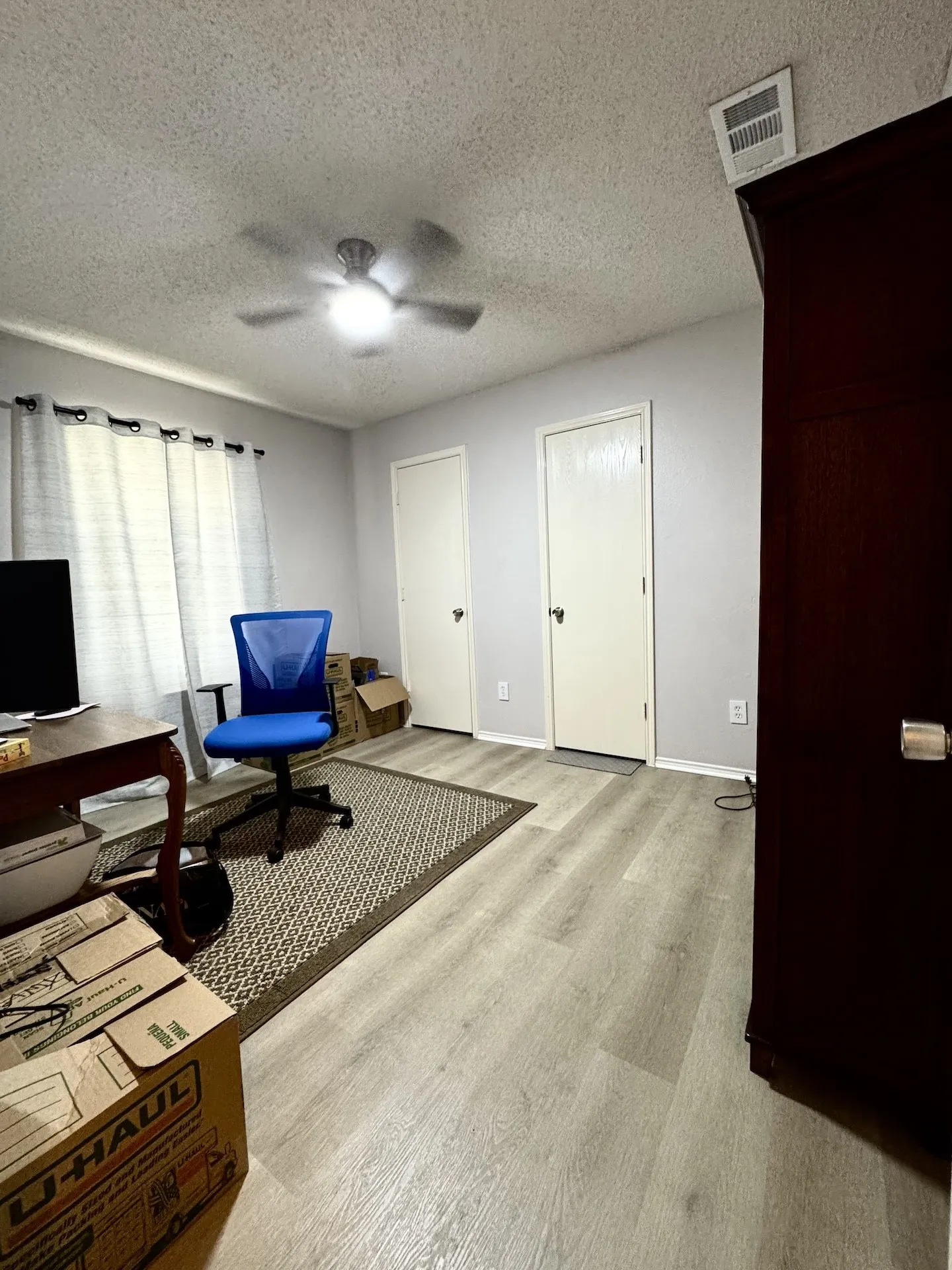 Single Family Residence For Rent in Collin County , 5512 Vineyard Lane, Mc Kinney, Texas 75070, 3 Bedroom, 2 Bathroom, 2 Garage spaces, 1,763 Sqft, built in 2001, mls#21372922, Real Estate Agent in Mc Kinney, Homes For Rent in Collin county, Homes For Rent in Mc Kinney, Realtor in Mc Kinney Texas, Real Estate Brokerage Independent Realty Texas, Luminita Cordes Realtor