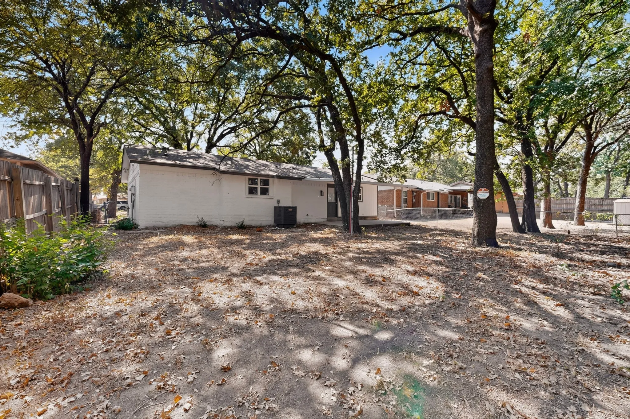 Single Family Residence For Sale in Dallas County , 3029 Forestdale Lane, Balch Springs, Texas 75180, 4 Bedroom, 3 Bathroom, Garage spaces, 1,261 Sqft, built in 1971, mls#21372601, Real Estate Agent in Balch Springs, Homes For Sale in Dallas county, Homes For Sale in Balch Springs, Realtor in Balch Springs Texas, Real Estate Brokerage Independent Realty Texas, Luminita Cordes Realtor