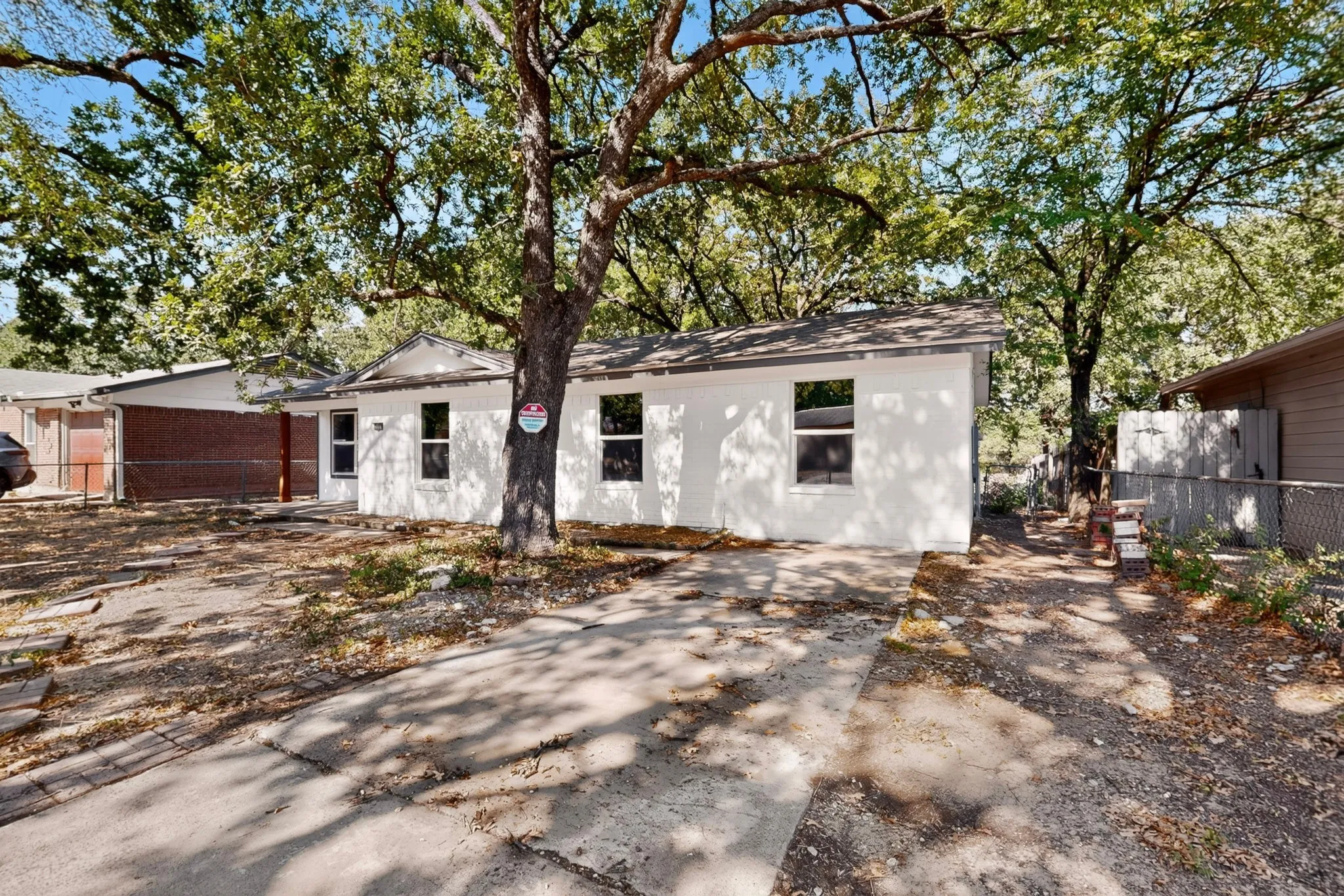 Single Family Residence For Sale in Dallas County , 3029 Forestdale Lane, Balch Springs, Texas 75180, 4 Bedroom, 3 Bathroom, Garage spaces, 1,261 Sqft, built in 1971, mls#21372601, Real Estate Agent in Balch Springs, Homes For Sale in Dallas county, Homes For Sale in Balch Springs, Realtor in Balch Springs Texas, Real Estate Brokerage Independent Realty Texas, Luminita Cordes Realtor