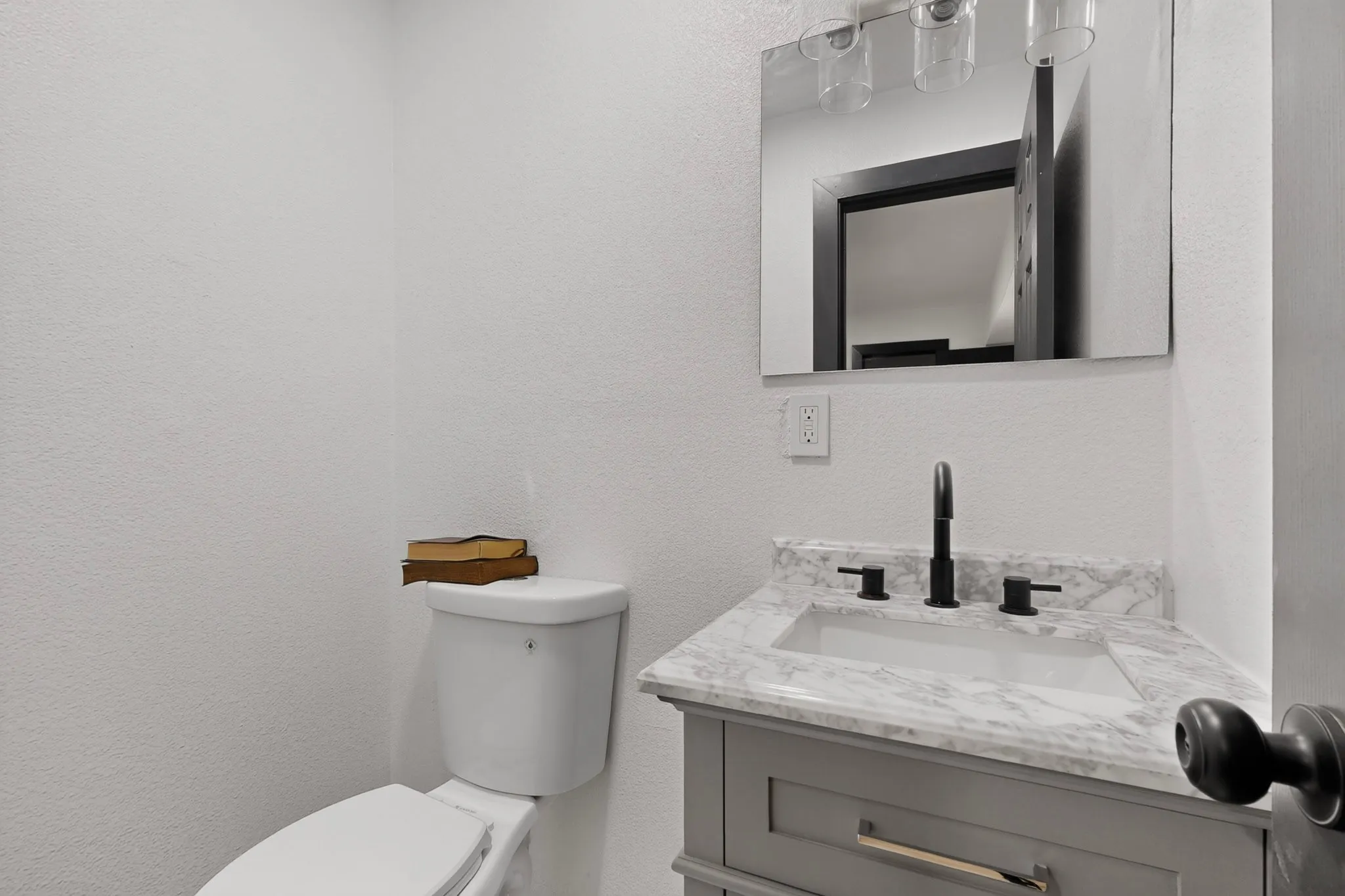 Single Family Residence For Sale in Dallas County , 3029 Forestdale Lane, Balch Springs, Texas 75180, 4 Bedroom, 3 Bathroom, Garage spaces, 1,261 Sqft, built in 1971, mls#21372601, Real Estate Agent in Balch Springs, Homes For Sale in Dallas county, Homes For Sale in Balch Springs, Realtor in Balch Springs Texas, Real Estate Brokerage Independent Realty Texas, Luminita Cordes Realtor