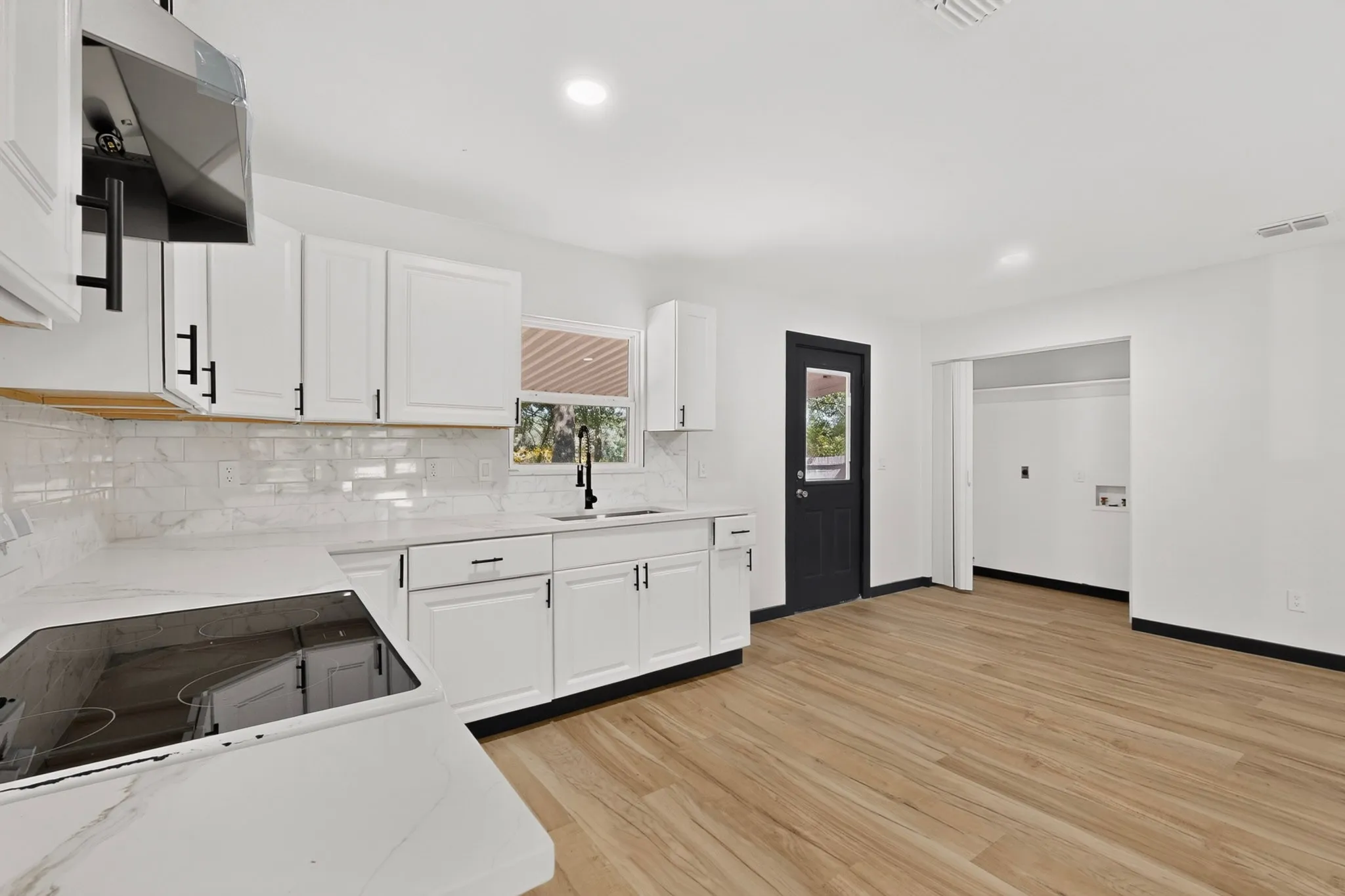 Single Family Residence For Sale in Dallas County , 3029 Forestdale Lane, Balch Springs, Texas 75180, 4 Bedroom, 3 Bathroom, Garage spaces, 1,261 Sqft, built in 1971, mls#21372601, Real Estate Agent in Balch Springs, Homes For Sale in Dallas county, Homes For Sale in Balch Springs, Realtor in Balch Springs Texas, Real Estate Brokerage Independent Realty Texas, Luminita Cordes Realtor