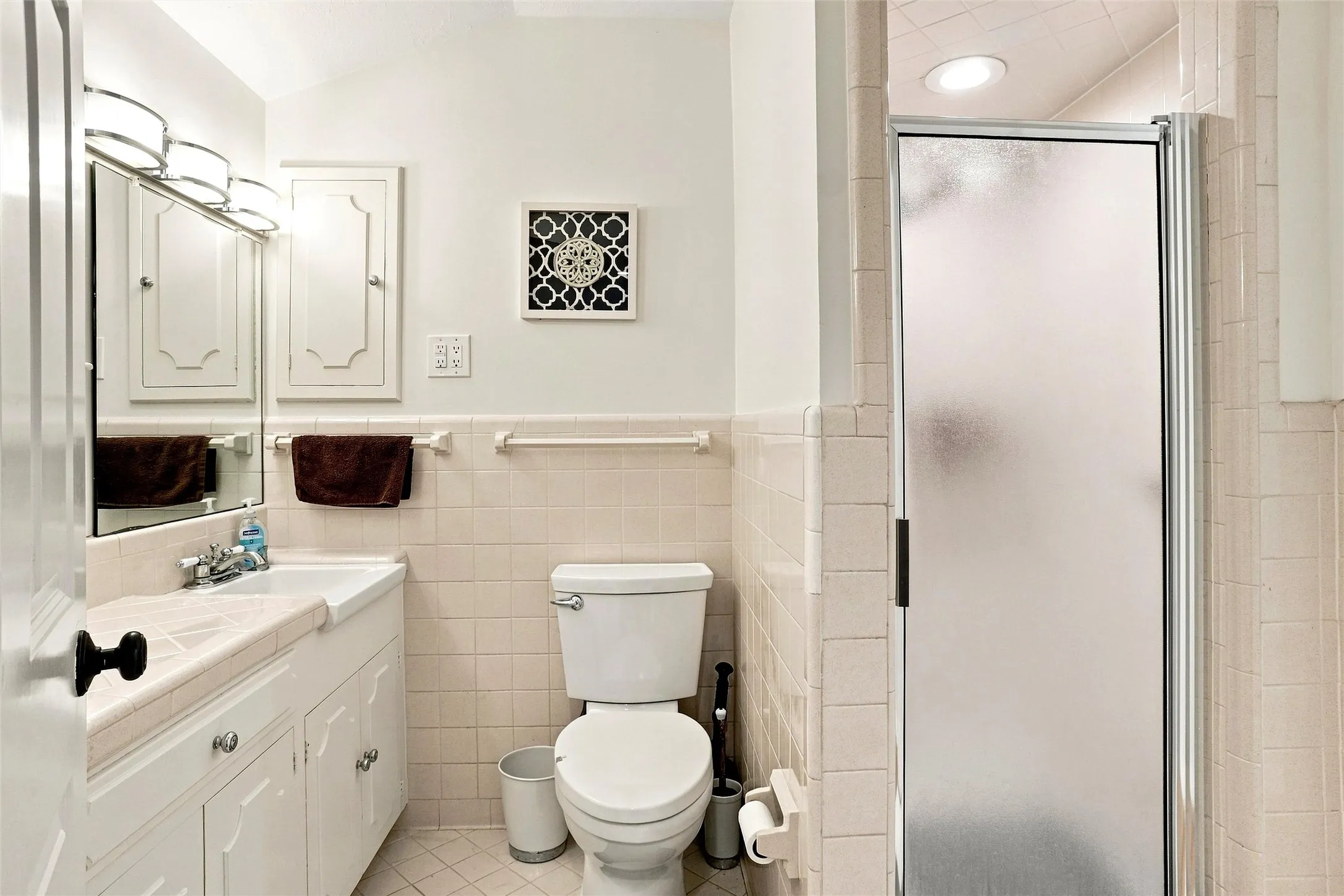 Another shot of the Guest Bathroom.
