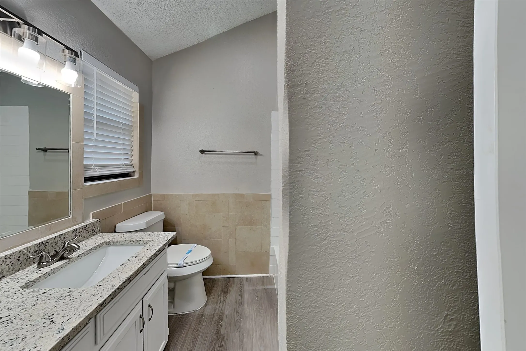 Single Family Residence For Rent in Denton County , 1916 Sharon Drive, Corinth, Texas 76210, 3 Bedroom, 2 Bathroom, 2 Garage spaces, 1,511 Sqft, built in 1985, mls#21372956, Real Estate Agent in Corinth, Homes For Rent in Denton county, Homes For Rent in Corinth, Realtor in Corinth Texas, Real Estate Brokerage Independent Realty Texas, Luminita Cordes Realtor