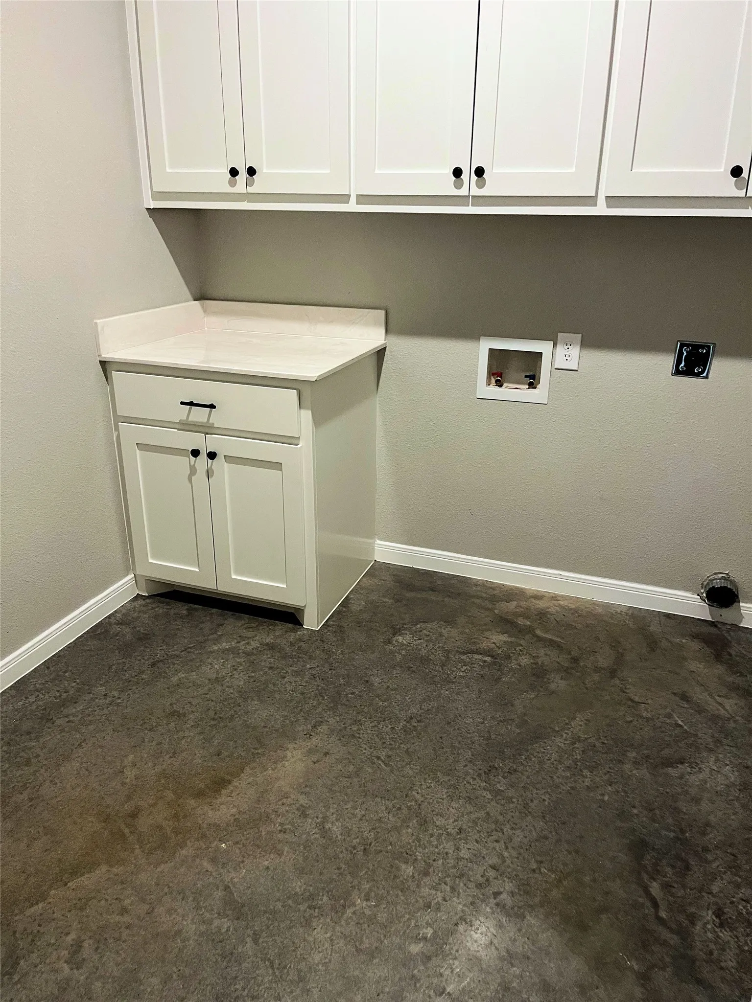 Single Family Residence For Rent in Somervell County , 1067 County Road 327A, Glen Rose, Texas 76043, 3 Bedroom, 2 Bathroom, 2 Garage spaces, 1,700 Sqft, built in 2023, mls#21372960, Real Estate Agent in Glen Rose, Homes For Rent in Somervell county, Homes For Rent in Glen Rose, Realtor in Glen Rose Texas, Real Estate Brokerage Independent Realty Texas, Luminita Cordes Realtor
