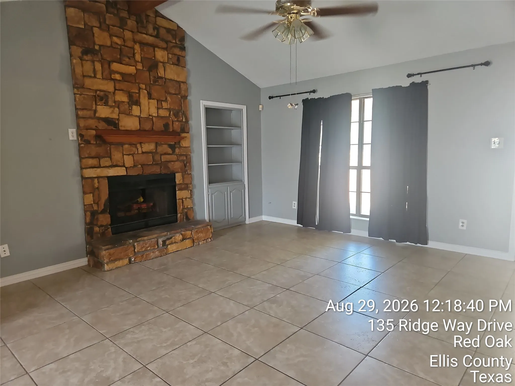 Single Family Residence For Sale in Ellis County , 134 Ridgeway Drive, Red Oak, Texas 75154, 3 Bedroom, 2 Bathroom, 2 Garage spaces, 1,532 Sqft, built in 1985, mls#21372874, Real Estate Agent in Red Oak, Homes For Sale in Ellis county, Homes For Sale in Red Oak, Realtor in Red Oak Texas, Real Estate Brokerage Independent Realty Texas, Luminita Cordes Realtor