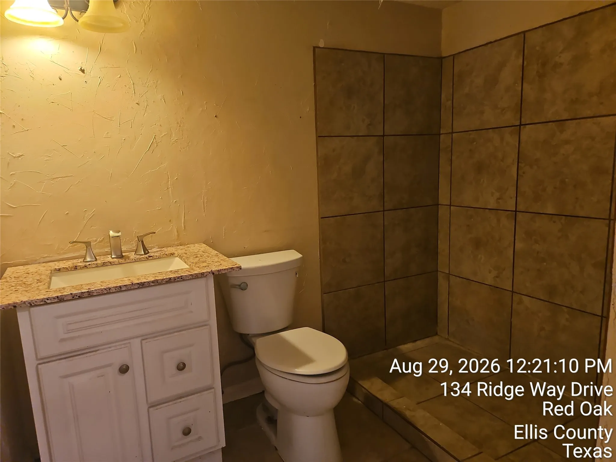 Single Family Residence For Sale in Ellis County , 134 Ridgeway Drive, Red Oak, Texas 75154, 3 Bedroom, 2 Bathroom, 2 Garage spaces, 1,532 Sqft, built in 1985, mls#21372874, Real Estate Agent in Red Oak, Homes For Sale in Ellis county, Homes For Sale in Red Oak, Realtor in Red Oak Texas, Real Estate Brokerage Independent Realty Texas, Luminita Cordes Realtor