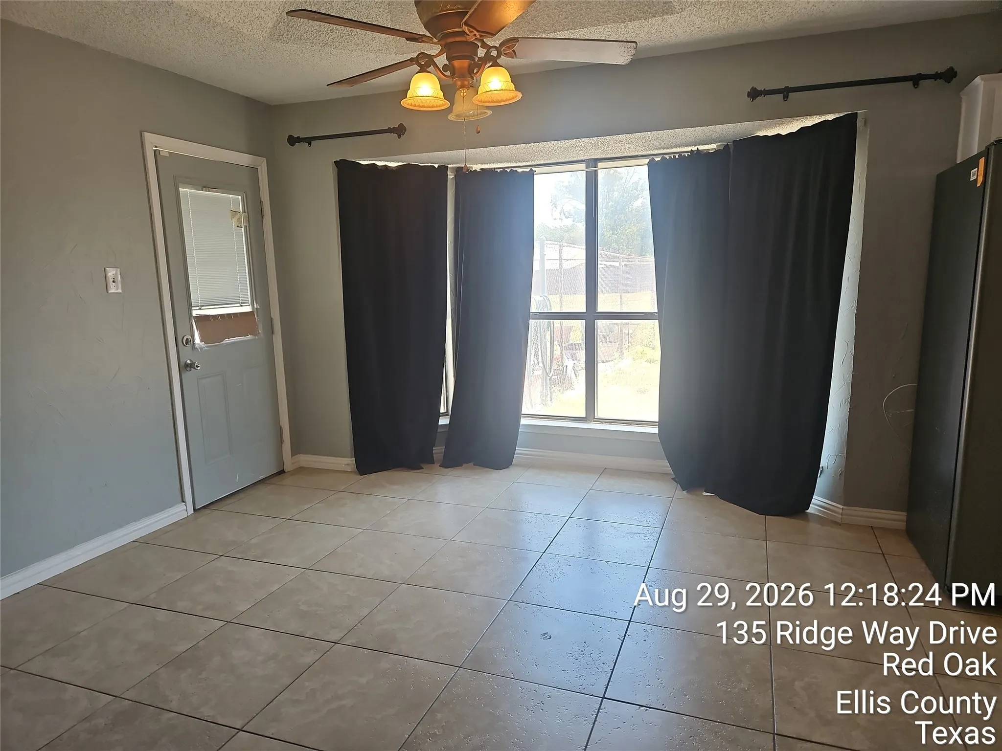 Single Family Residence For Sale in Ellis County , 134 Ridgeway Drive, Red Oak, Texas 75154, 3 Bedroom, 2 Bathroom, 2 Garage spaces, 1,532 Sqft, built in 1985, mls#21372874, Real Estate Agent in Red Oak, Homes For Sale in Ellis county, Homes For Sale in Red Oak, Realtor in Red Oak Texas, Real Estate Brokerage Independent Realty Texas, Luminita Cordes Realtor