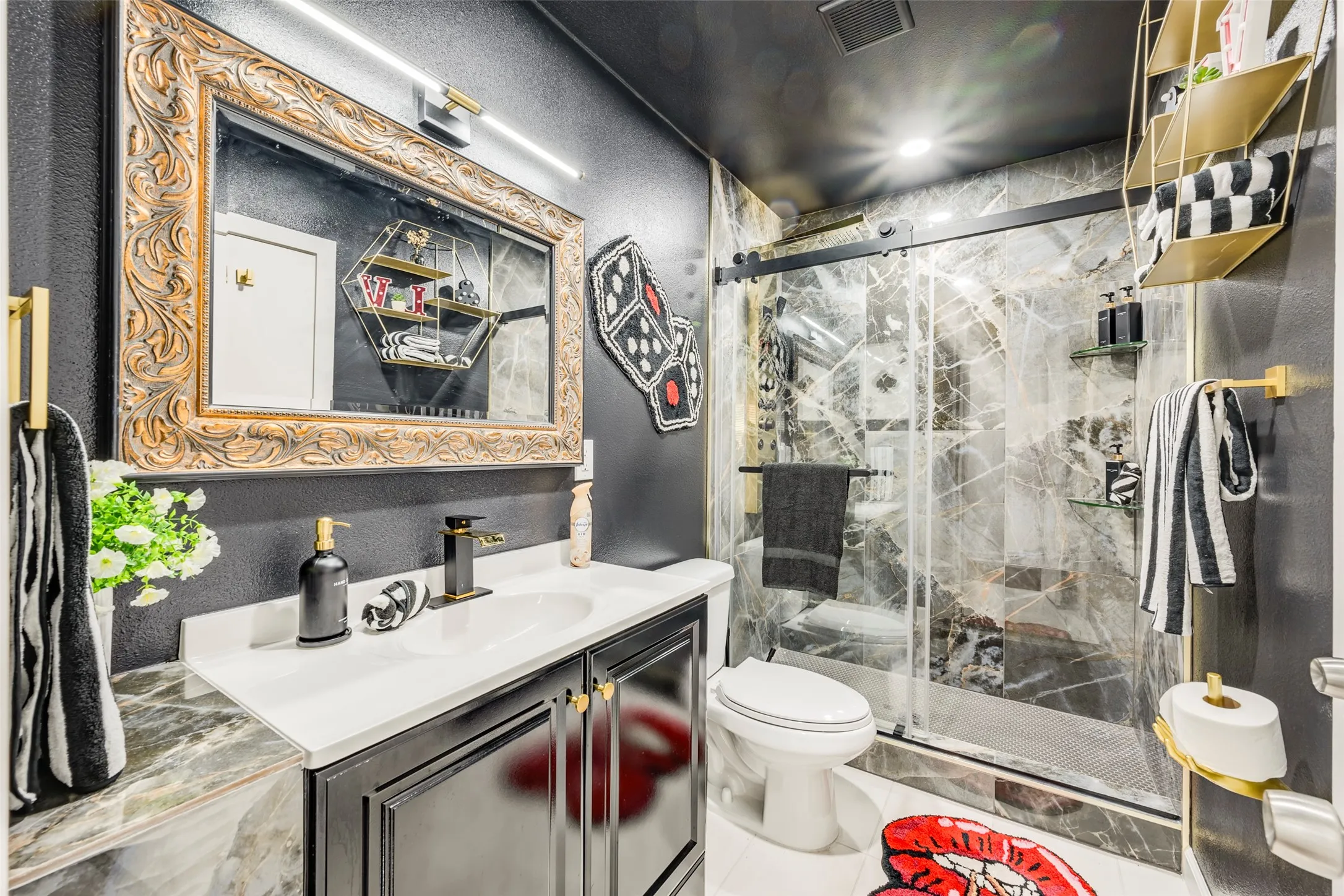 Single Family Residence For Sale in Tarrant County , 509 Circle Drive, Arlington, Texas 76010, 3 Bedroom, 1 Bathroom, 1 Garage spaces, 960 Sqft, built in 1955, mls#21372449, Real Estate Agent in Arlington, Homes For Sale in Tarrant county, Homes For Sale in Arlington, Realtor in Arlington Texas, Real Estate Brokerage Independent Realty Texas, Luminita Cordes Realtor