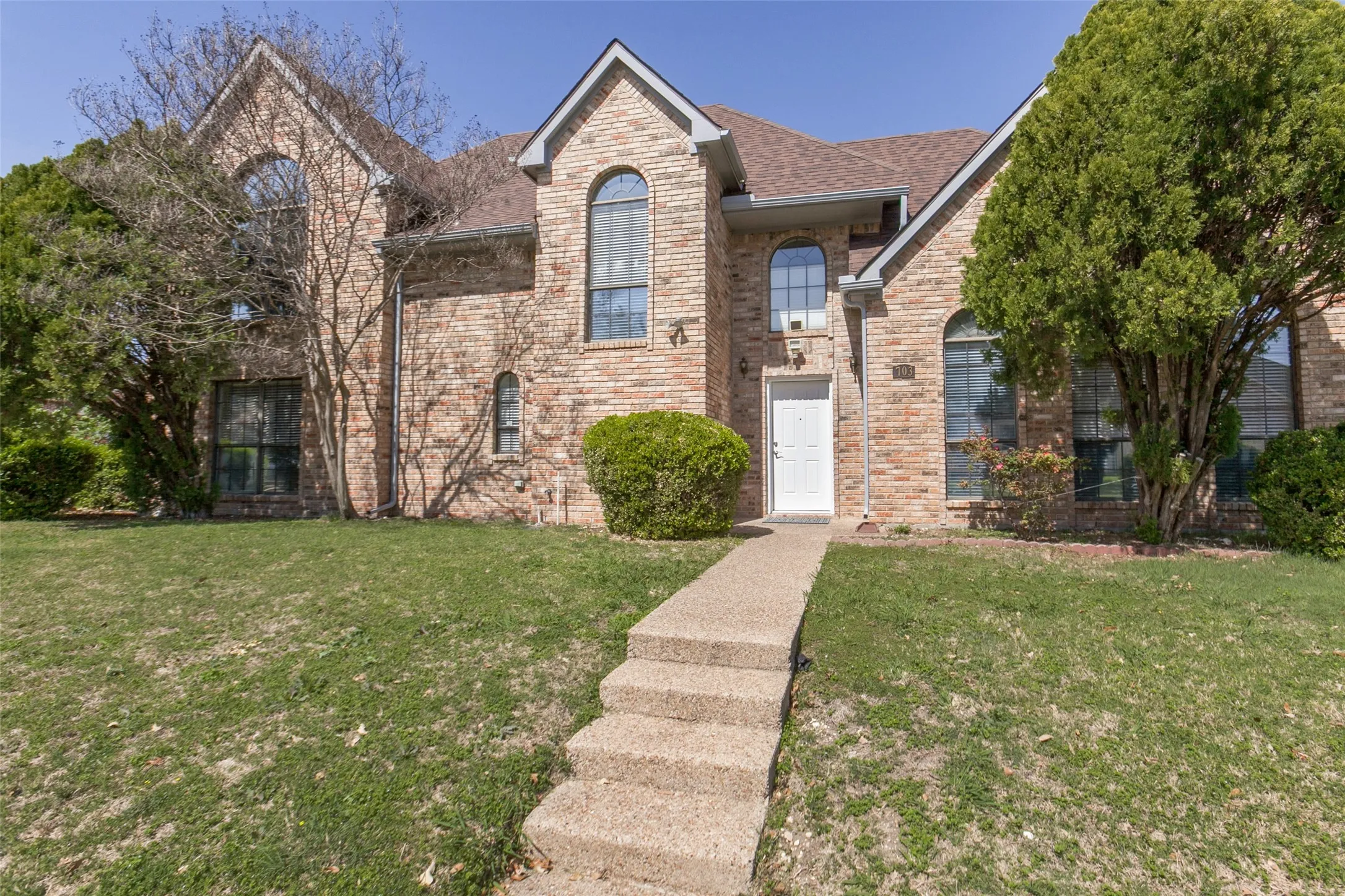 Single Family Residence For Rent in Dallas County , 703 Rams Court, Richardson, Texas 75081, 4 Bedroom, 3 Bathroom, 2 Garage spaces, 2,037 Sqft, built in 1991, mls#21370001, Real Estate Agent in Richardson, Homes For Rent in Dallas county, Homes For Rent in Richardson, Realtor in Richardson Texas, Real Estate Brokerage Independent Realty Texas, Luminita Cordes Realtor