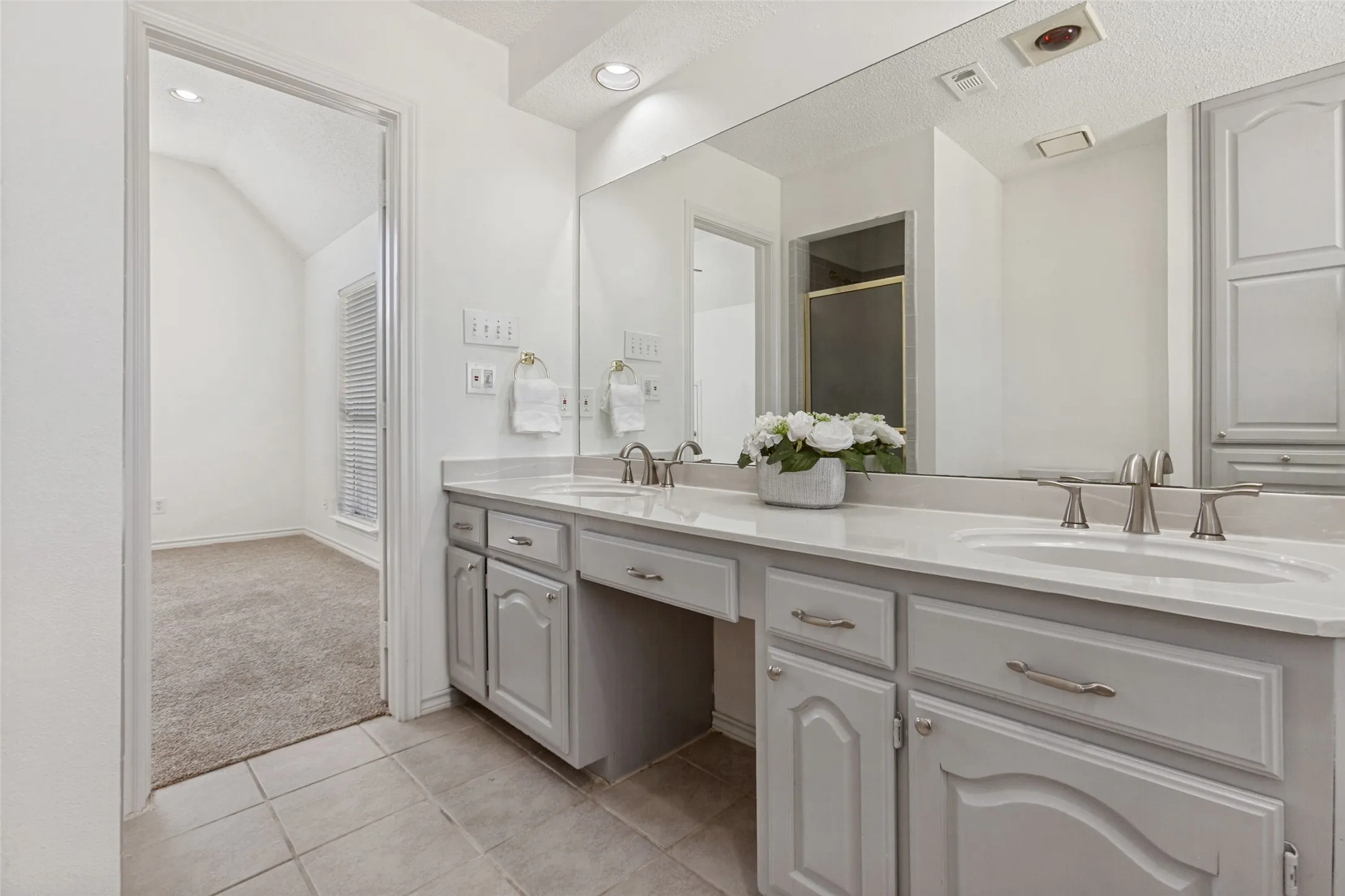 Single Family Residence For Rent in Dallas County , 703 Rams Court, Richardson, Texas 75081, 4 Bedroom, 3 Bathroom, 2 Garage spaces, 2,037 Sqft, built in 1991, mls#21370001, Real Estate Agent in Richardson, Homes For Rent in Dallas county, Homes For Rent in Richardson, Realtor in Richardson Texas, Real Estate Brokerage Independent Realty Texas, Luminita Cordes Realtor