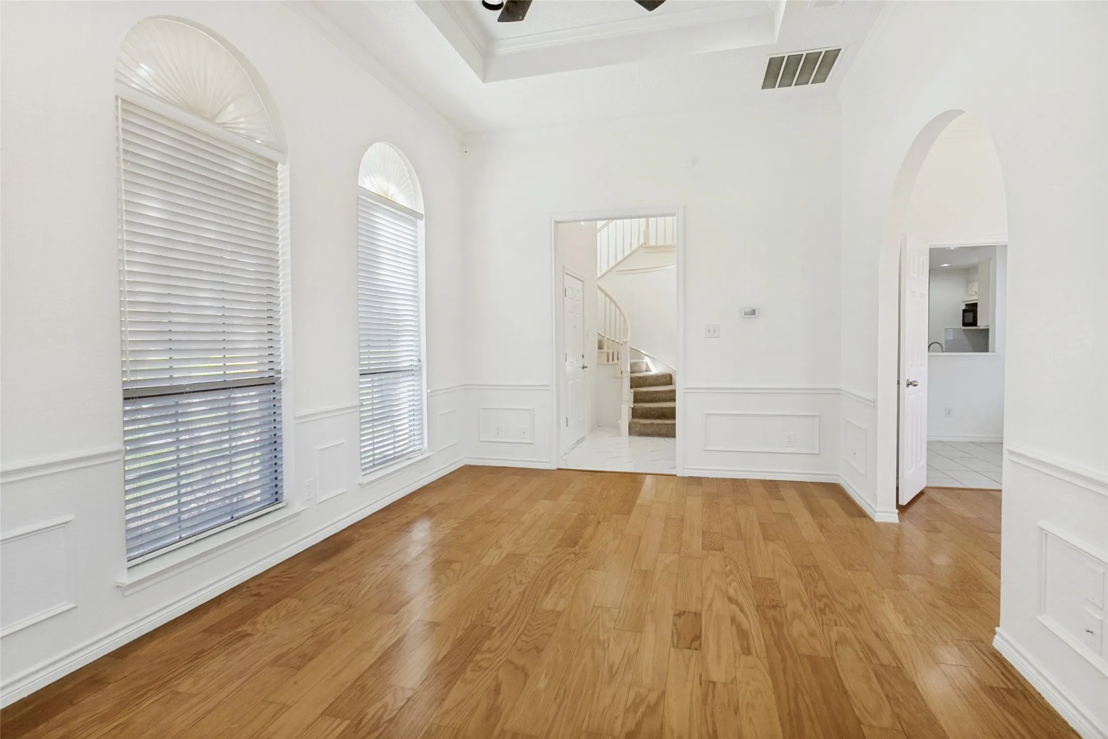 Single Family Residence For Rent in Dallas County , 703 Rams Court, Richardson, Texas 75081, 4 Bedroom, 3 Bathroom, 2 Garage spaces, 2,037 Sqft, built in 1991, mls#21370001, Real Estate Agent in Richardson, Homes For Rent in Dallas county, Homes For Rent in Richardson, Realtor in Richardson Texas, Real Estate Brokerage Independent Realty Texas, Luminita Cordes Realtor