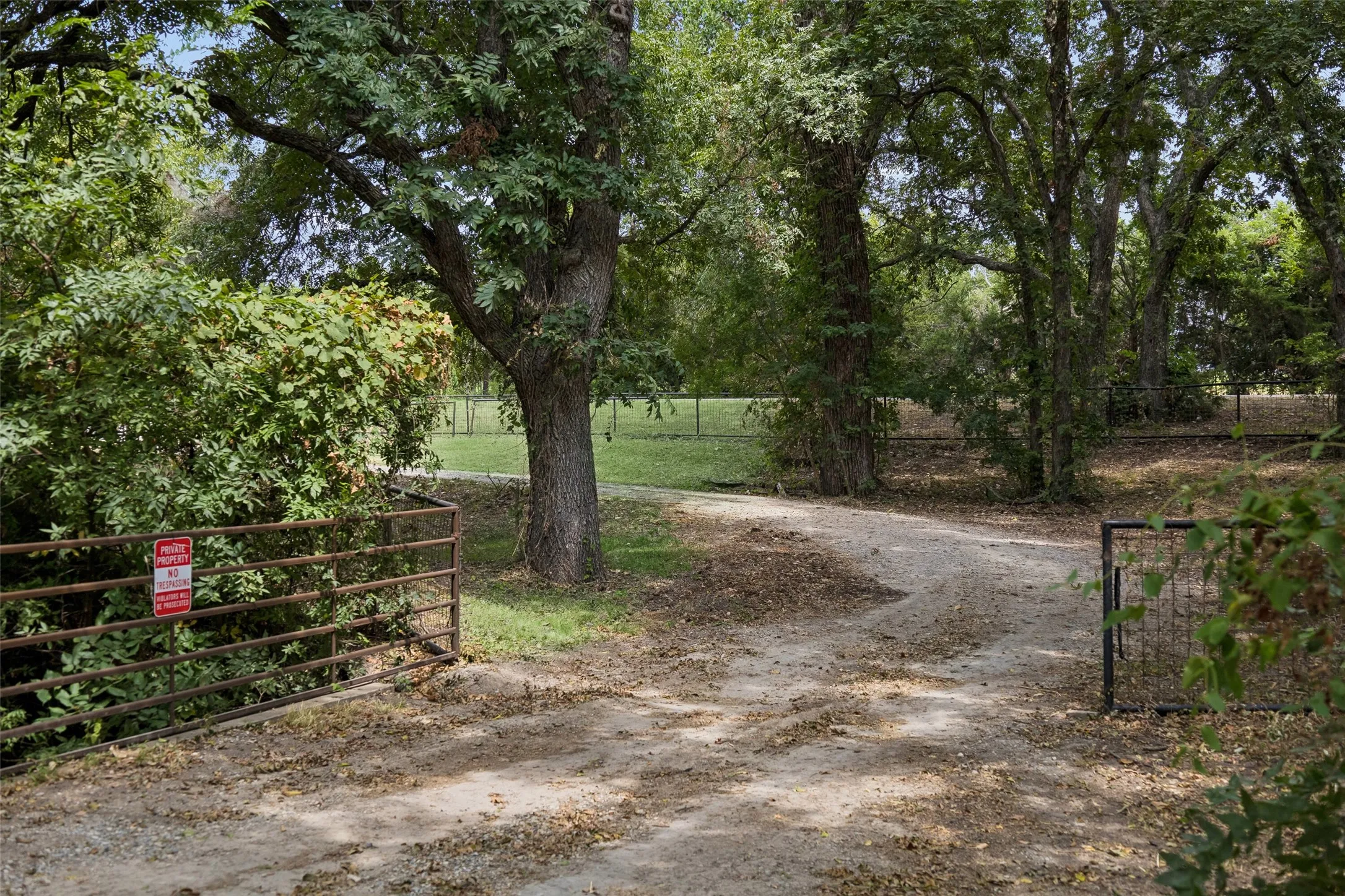 Improved Land For Sale in Collin County , 7505 CR 201, Mc Kinney, Texas 75071, 0, 0, Garage spaces, 0 Sqft, built in 1965, mls#21351544, Real Estate Agent in Mc Kinney, Homes For Sale in Collin county, Homes For Sale in Mc Kinney, Realtor in Mc Kinney Texas, Real Estate Brokerage Independent Realty Texas, Luminita Cordes Realtor