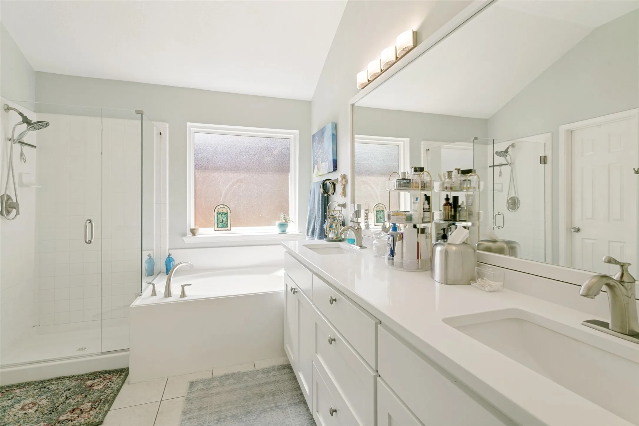 Single Family Residence For Sale in Tarrant County , 6721 Day Drive, Fort Worth, Texas 76132, 4 Bedroom, 2 Bathroom, 2 Garage spaces, 1,914 Sqft, built in 1999, mls#21372357, Real Estate Agent in Fort Worth, Homes For Sale in Tarrant county, Homes For Sale in Fort Worth, Realtor in Fort Worth Texas, Real Estate Brokerage Independent Realty Texas, Luminita Cordes Realtor