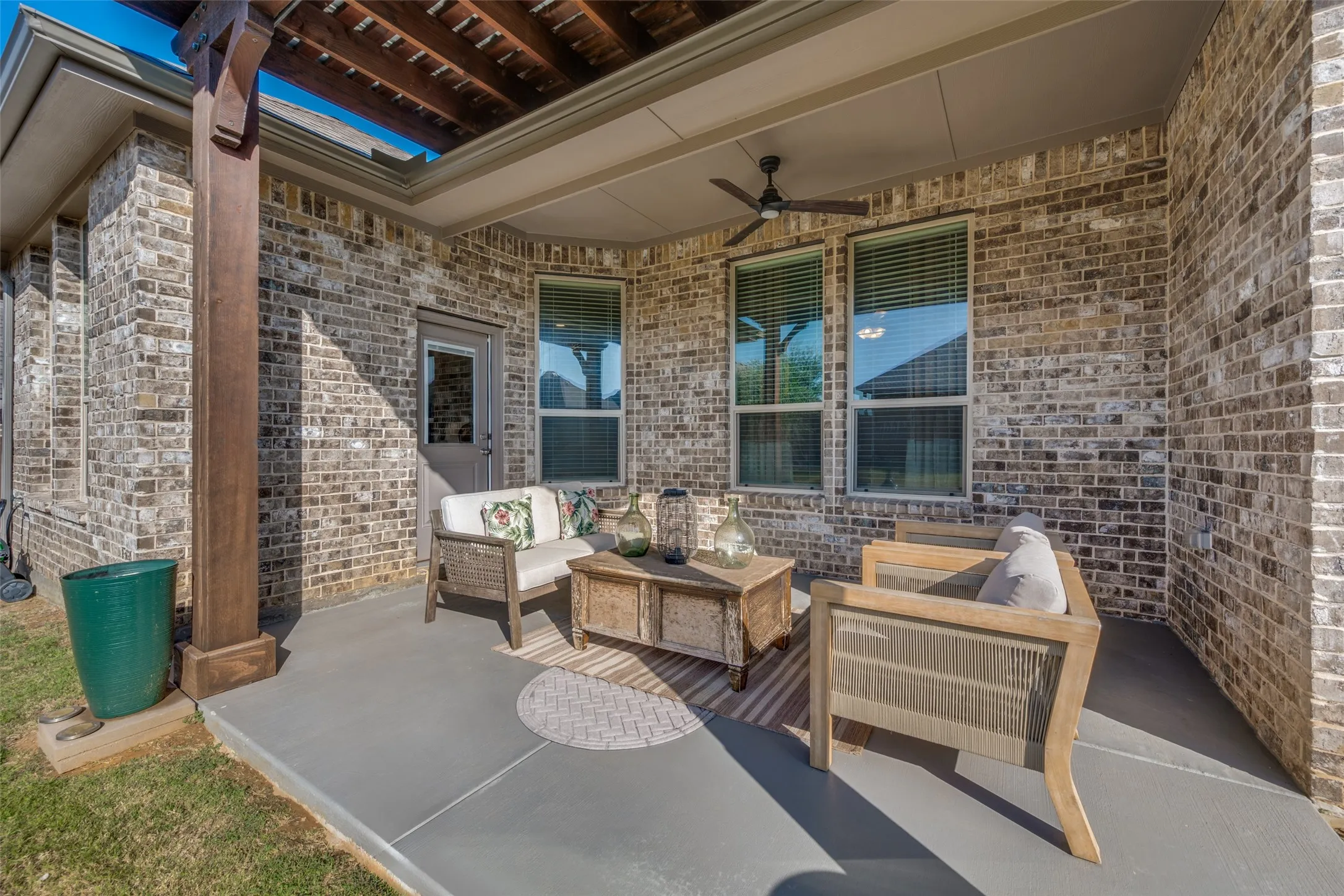 Single Family Residence For Sale in Tarrant County , 1117 Silver Oak Drive, Mansfield, Texas 76063, 4 Bedroom, 2 Bathroom, 2 Garage spaces, 2,000 Sqft, built in 2021, mls#21361343, Real Estate Agent in Mansfield, Homes For Sale in Tarrant county, Homes For Sale in Mansfield, Realtor in Mansfield Texas, Real Estate Brokerage Independent Realty Texas, Luminita Cordes Realtor