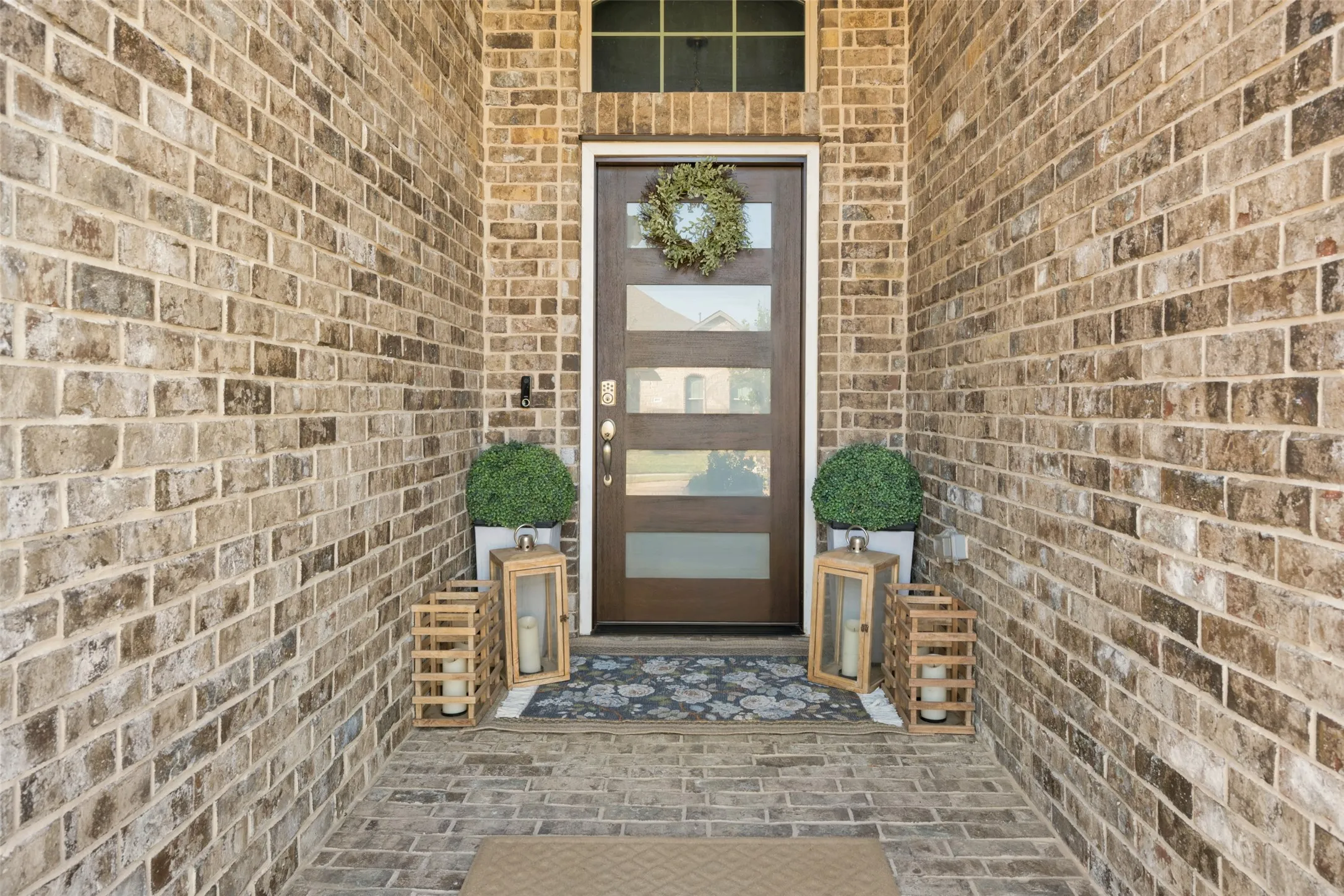 Single Family Residence For Sale in Tarrant County , 1117 Silver Oak Drive, Mansfield, Texas 76063, 4 Bedroom, 2 Bathroom, 2 Garage spaces, 2,000 Sqft, built in 2021, mls#21361343, Real Estate Agent in Mansfield, Homes For Sale in Tarrant county, Homes For Sale in Mansfield, Realtor in Mansfield Texas, Real Estate Brokerage Independent Realty Texas, Luminita Cordes Realtor