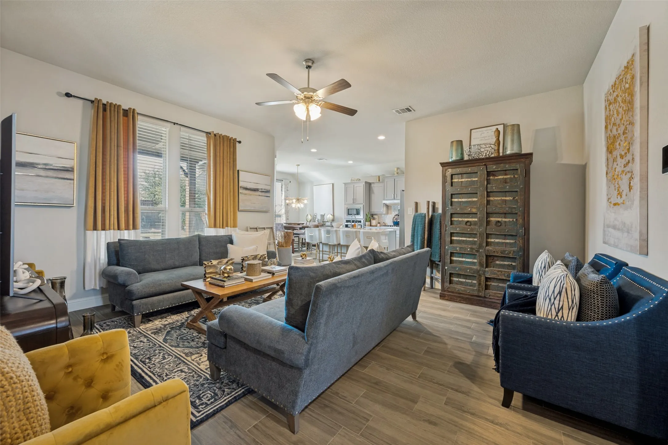 Single Family Residence For Sale in Tarrant County , 1117 Silver Oak Drive, Mansfield, Texas 76063, 4 Bedroom, 2 Bathroom, 2 Garage spaces, 2,000 Sqft, built in 2021, mls#21361343, Real Estate Agent in Mansfield, Homes For Sale in Tarrant county, Homes For Sale in Mansfield, Realtor in Mansfield Texas, Real Estate Brokerage Independent Realty Texas, Luminita Cordes Realtor