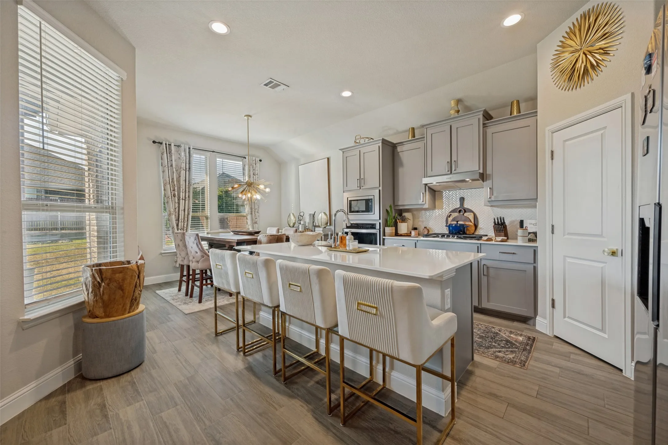 Single Family Residence For Sale in Tarrant County , 1117 Silver Oak Drive, Mansfield, Texas 76063, 4 Bedroom, 2 Bathroom, 2 Garage spaces, 2,000 Sqft, built in 2021, mls#21361343, Real Estate Agent in Mansfield, Homes For Sale in Tarrant county, Homes For Sale in Mansfield, Realtor in Mansfield Texas, Real Estate Brokerage Independent Realty Texas, Luminita Cordes Realtor
