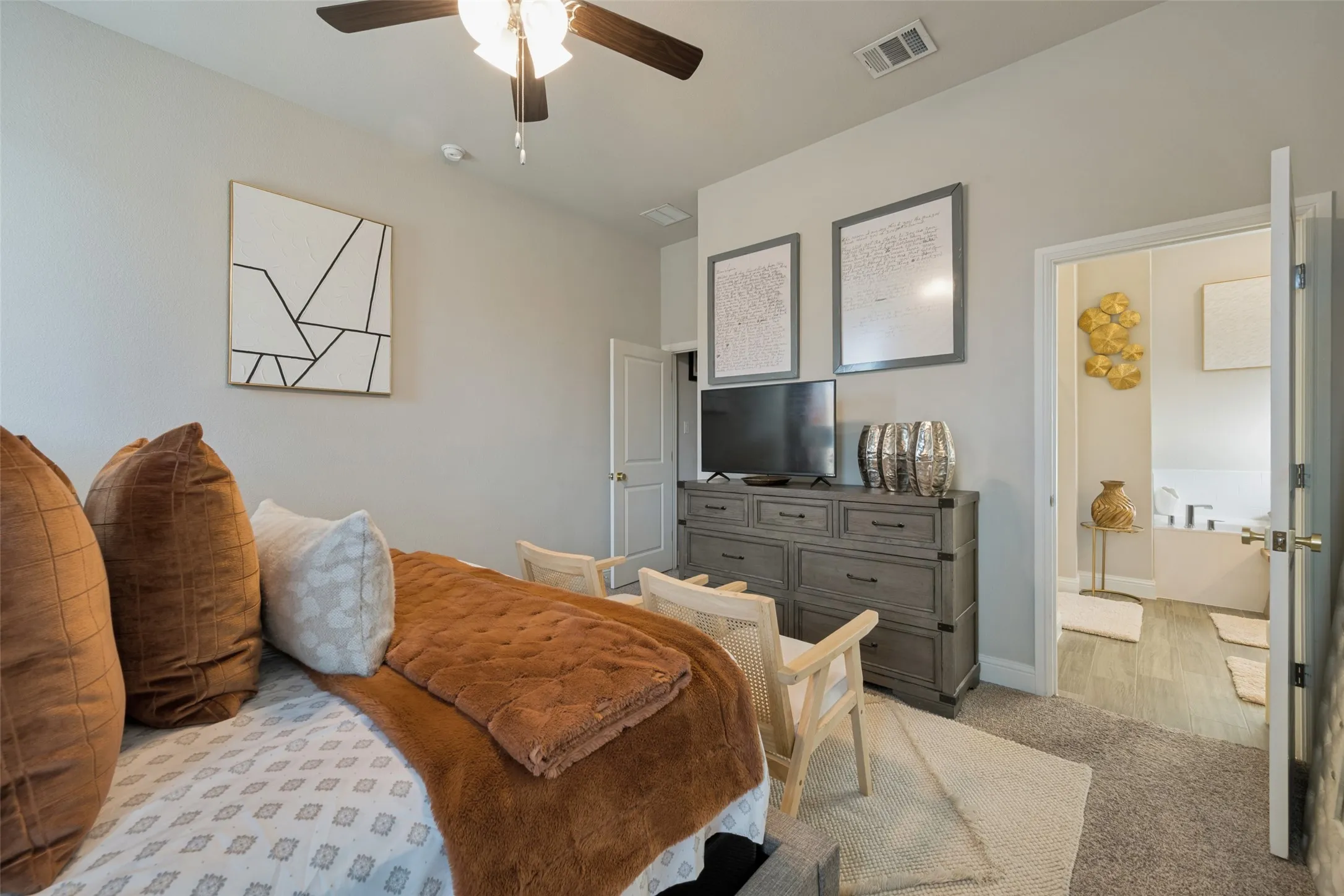 Single Family Residence For Sale in Tarrant County , 1117 Silver Oak Drive, Mansfield, Texas 76063, 4 Bedroom, 2 Bathroom, 2 Garage spaces, 2,000 Sqft, built in 2021, mls#21361343, Real Estate Agent in Mansfield, Homes For Sale in Tarrant county, Homes For Sale in Mansfield, Realtor in Mansfield Texas, Real Estate Brokerage Independent Realty Texas, Luminita Cordes Realtor