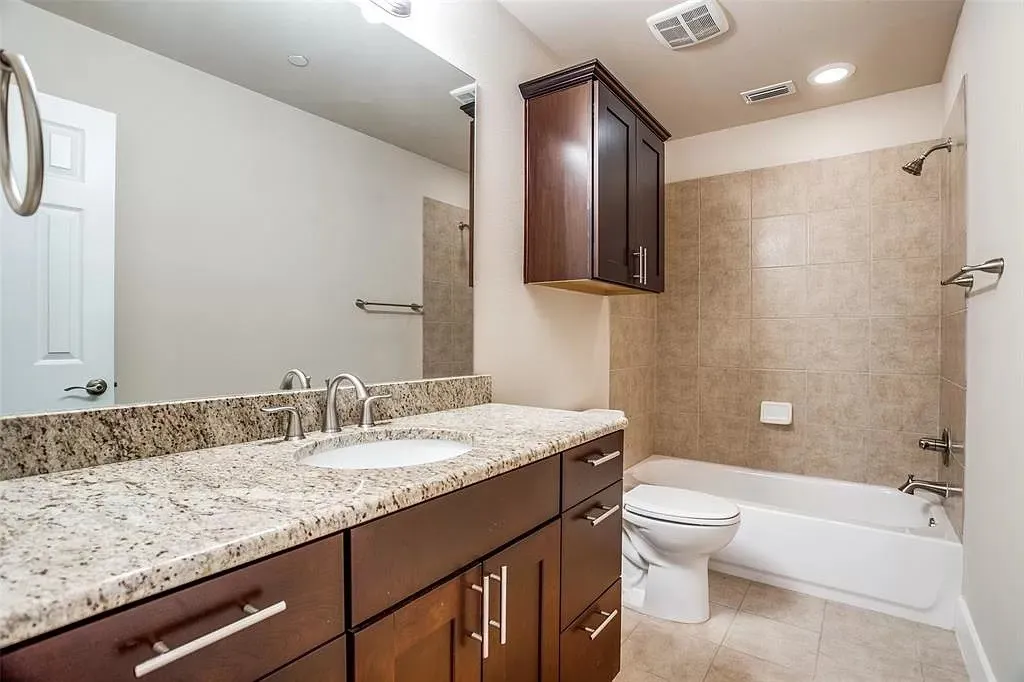 Townhouse For Sale in Collin County , 1409 Clarinet Lane, Plano, Texas 75074, 3 Bedroom, 3 Bathroom, 2 Garage spaces, 1,693 Sqft, built in 2014, mls#21372957, Real Estate Agent in Plano, Homes For Sale in Collin county, Homes For Sale in Plano, Realtor in Plano Texas, Real Estate Brokerage Independent Realty Texas, Luminita Cordes Realtor
