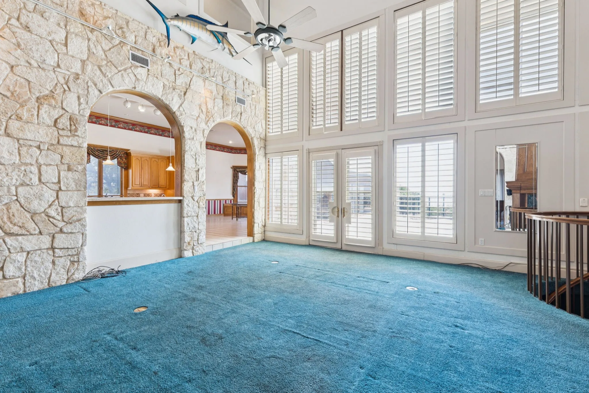 Single Family Residence For Sale in Tarrant County , 9888 Boat Club Road, Fort Worth, Texas 76179, 4 Bedroom, 5 Bathroom, 4 Garage spaces, 6,561 Sqft, built in 1998, mls#21372959, Real Estate Agent in Fort Worth, Homes For Sale in Tarrant county, Homes For Sale in Fort Worth, Realtor in Fort Worth Texas, Real Estate Brokerage Independent Realty Texas, Luminita Cordes Realtor