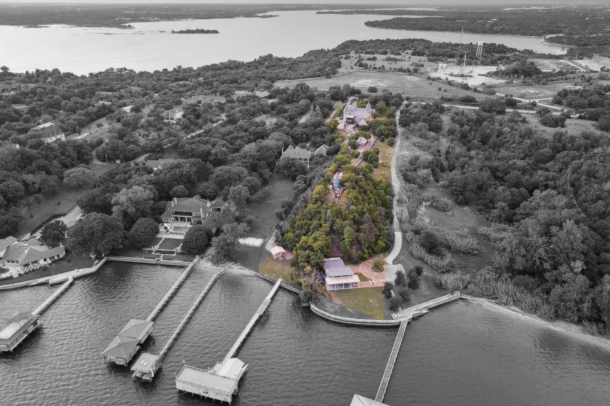 Single Family Residence For Sale in Tarrant County , 9888 Boat Club Road, Fort Worth, Texas 76179, 4 Bedroom, 5 Bathroom, 4 Garage spaces, 6,561 Sqft, built in 1998, mls#21372959, Real Estate Agent in Fort Worth, Homes For Sale in Tarrant county, Homes For Sale in Fort Worth, Realtor in Fort Worth Texas, Real Estate Brokerage Independent Realty Texas, Luminita Cordes Realtor