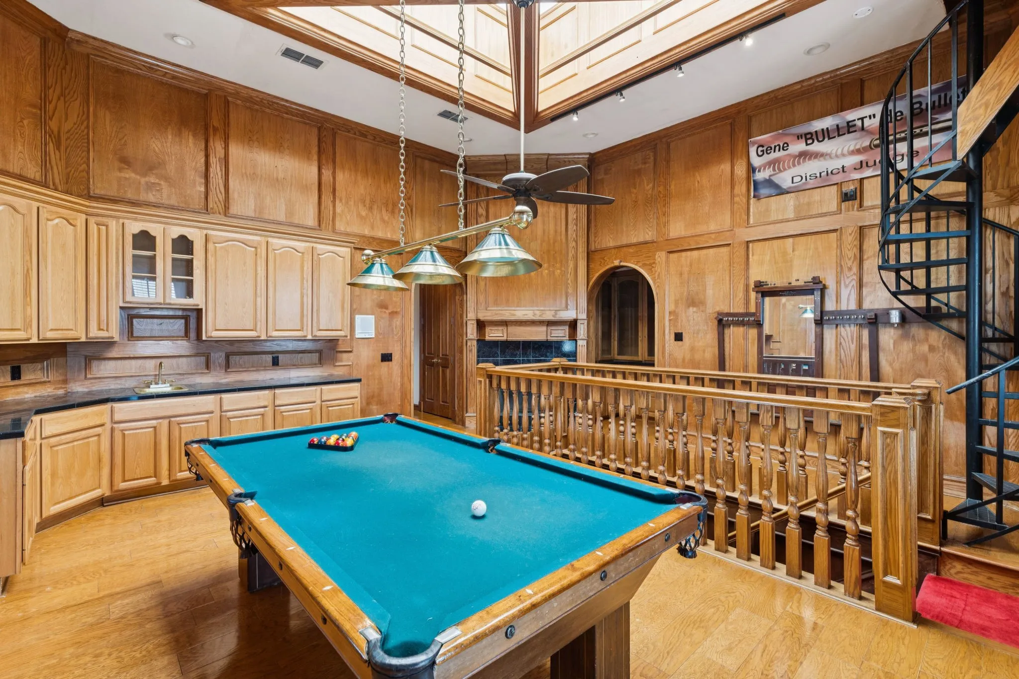 Single Family Residence For Sale in Tarrant County , 9888 Boat Club Road, Fort Worth, Texas 76179, 4 Bedroom, 5 Bathroom, 4 Garage spaces, 6,561 Sqft, built in 1998, mls#21372959, Real Estate Agent in Fort Worth, Homes For Sale in Tarrant county, Homes For Sale in Fort Worth, Realtor in Fort Worth Texas, Real Estate Brokerage Independent Realty Texas, Luminita Cordes Realtor